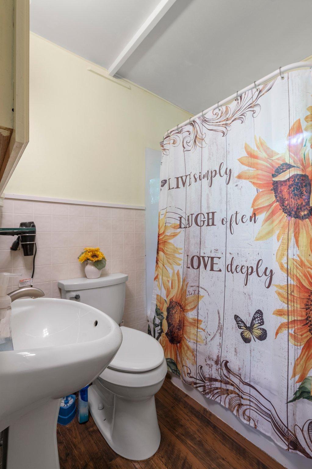 52905 Deerwood Avenue