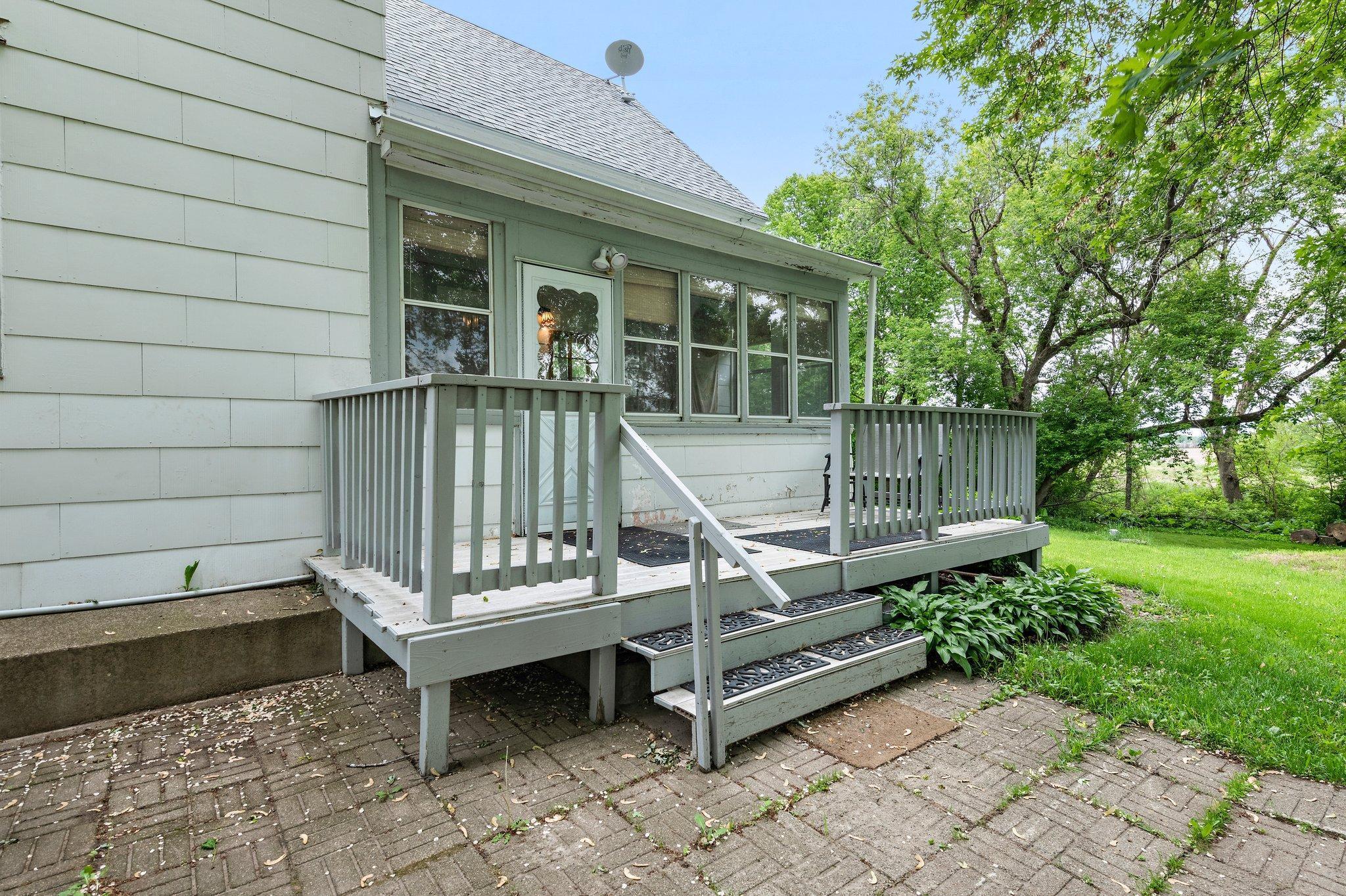 52905 Deerwood Avenue