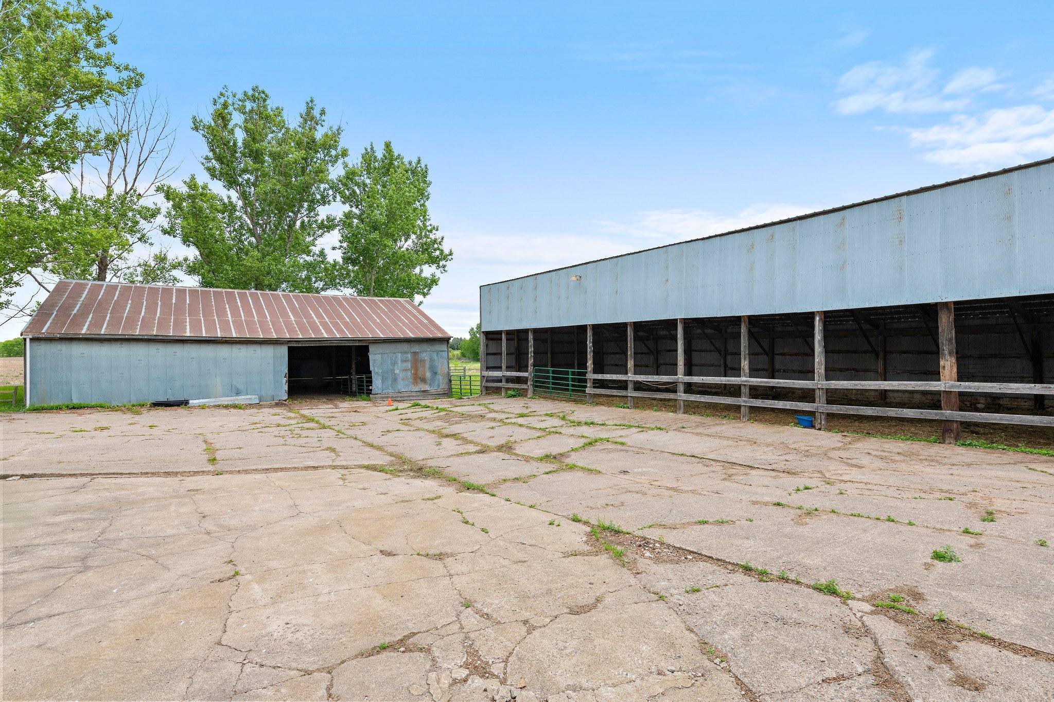 52905 Deerwood Avenue