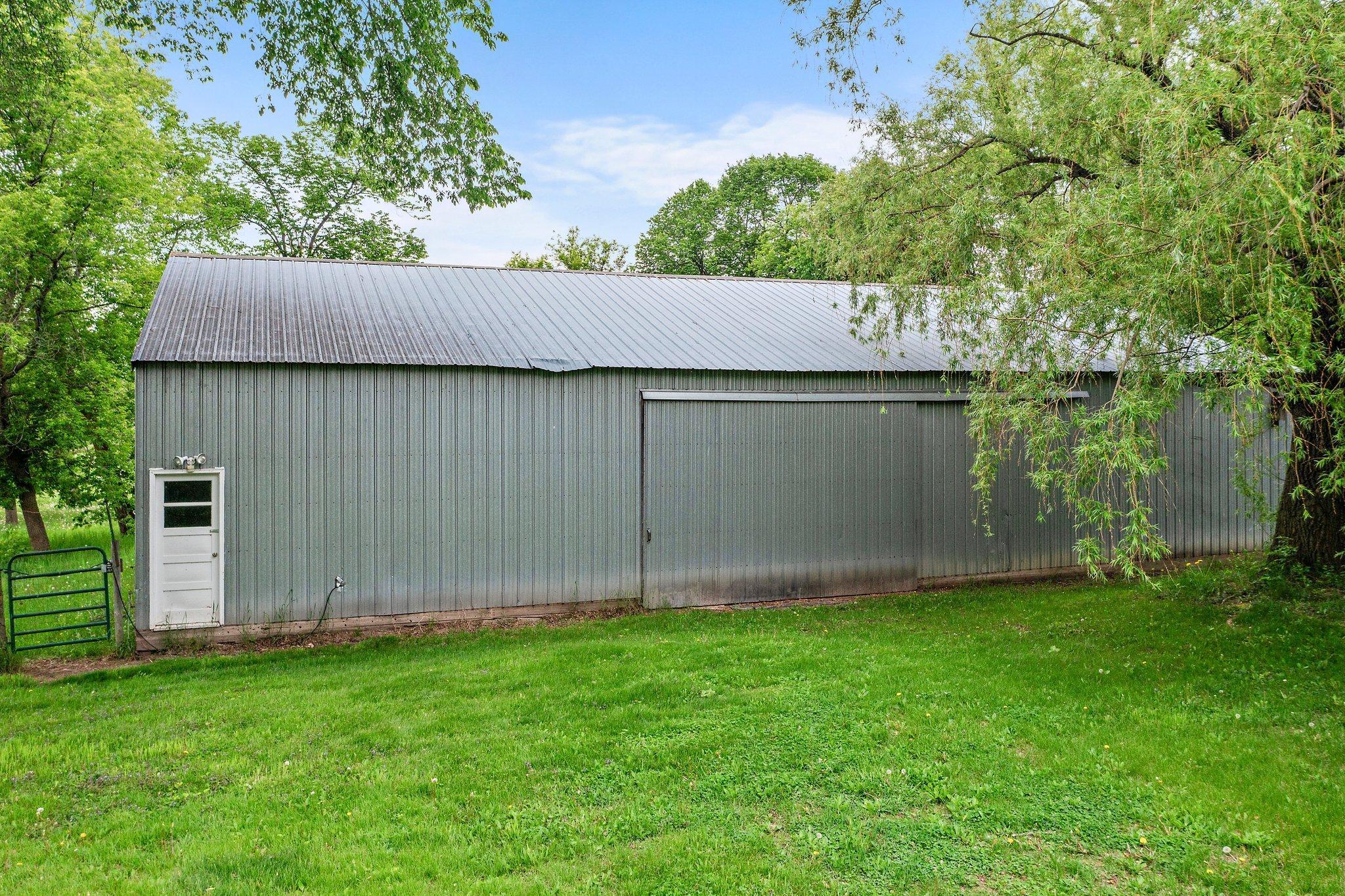 52905 Deerwood Avenue