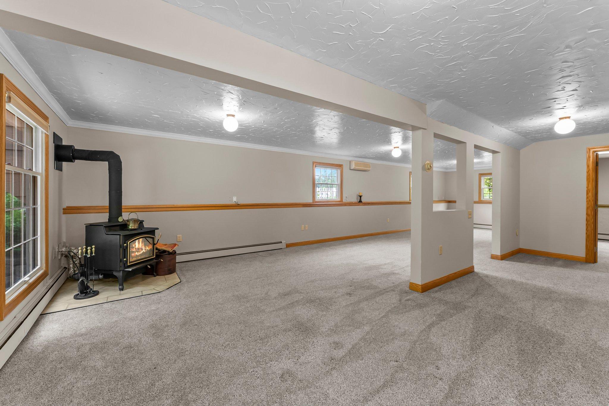 331 Sunset Lane N