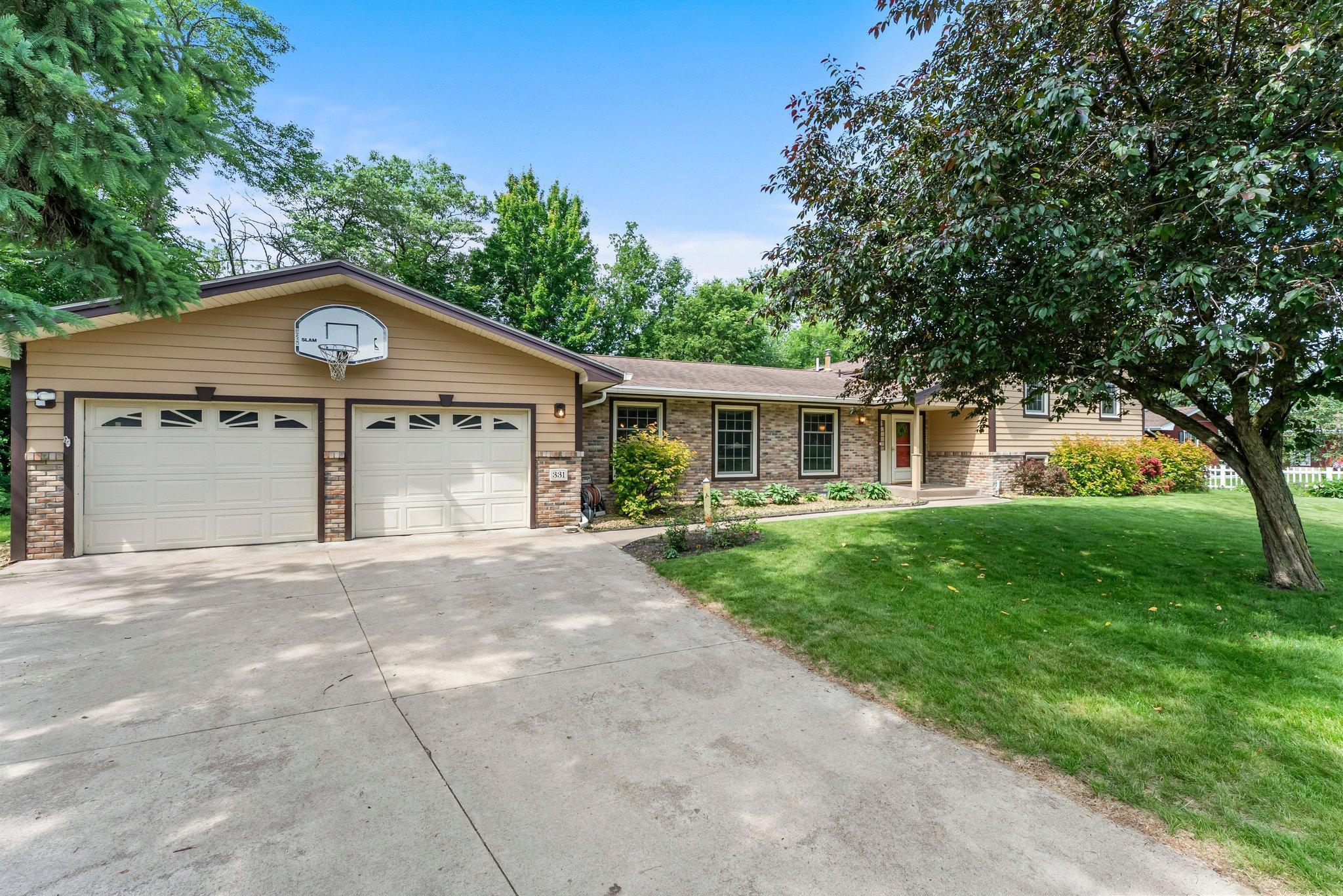 331 Sunset Lane N
