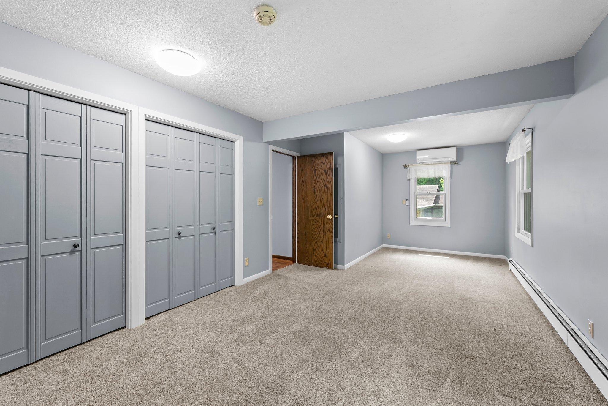 331 Sunset Lane N