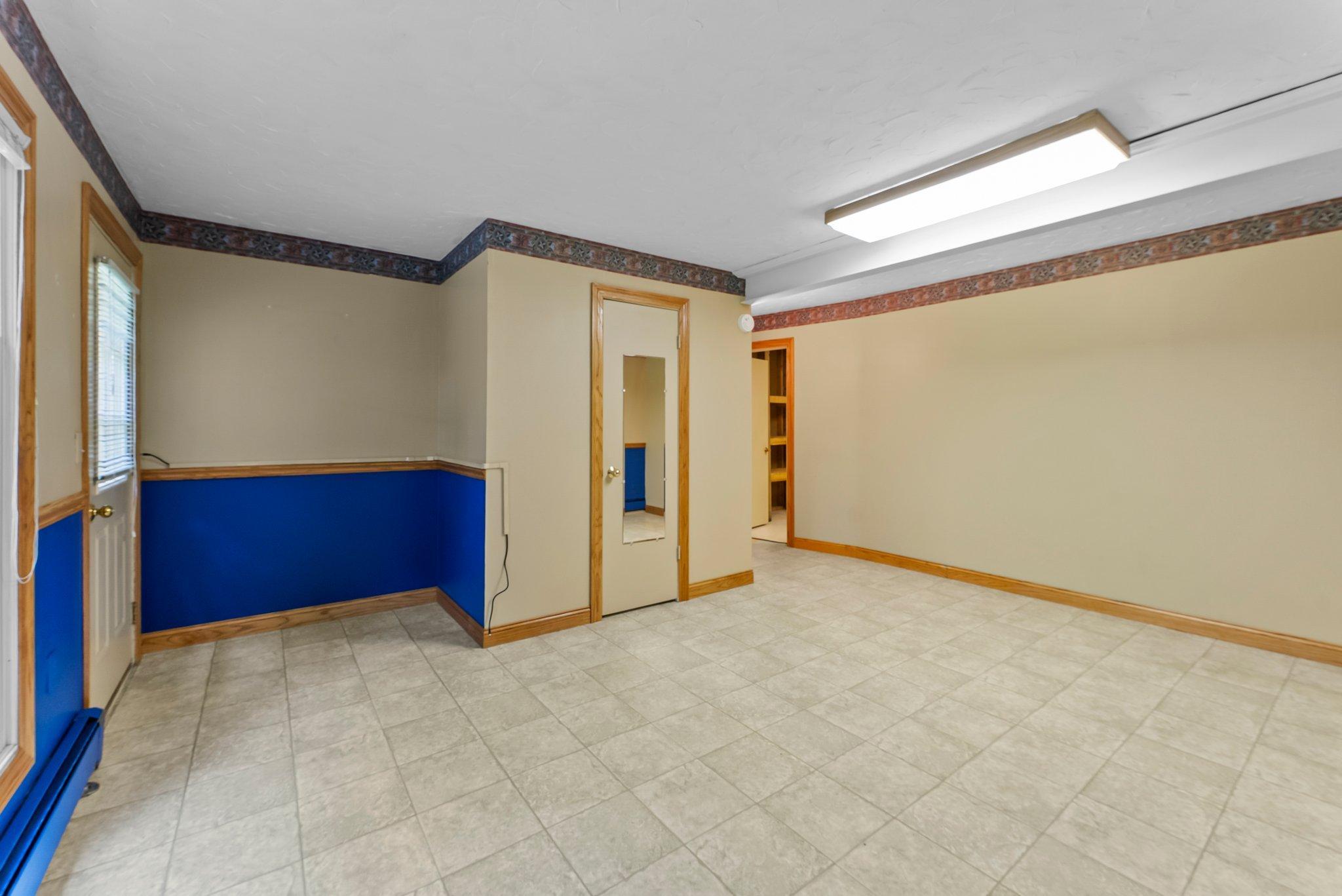 331 Sunset Lane N