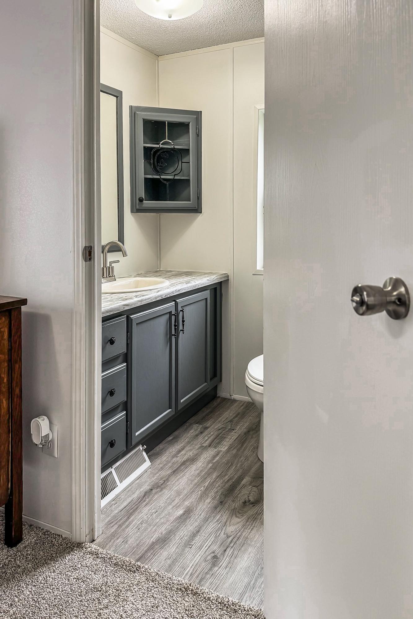 10924 Lakeview Shore Drive