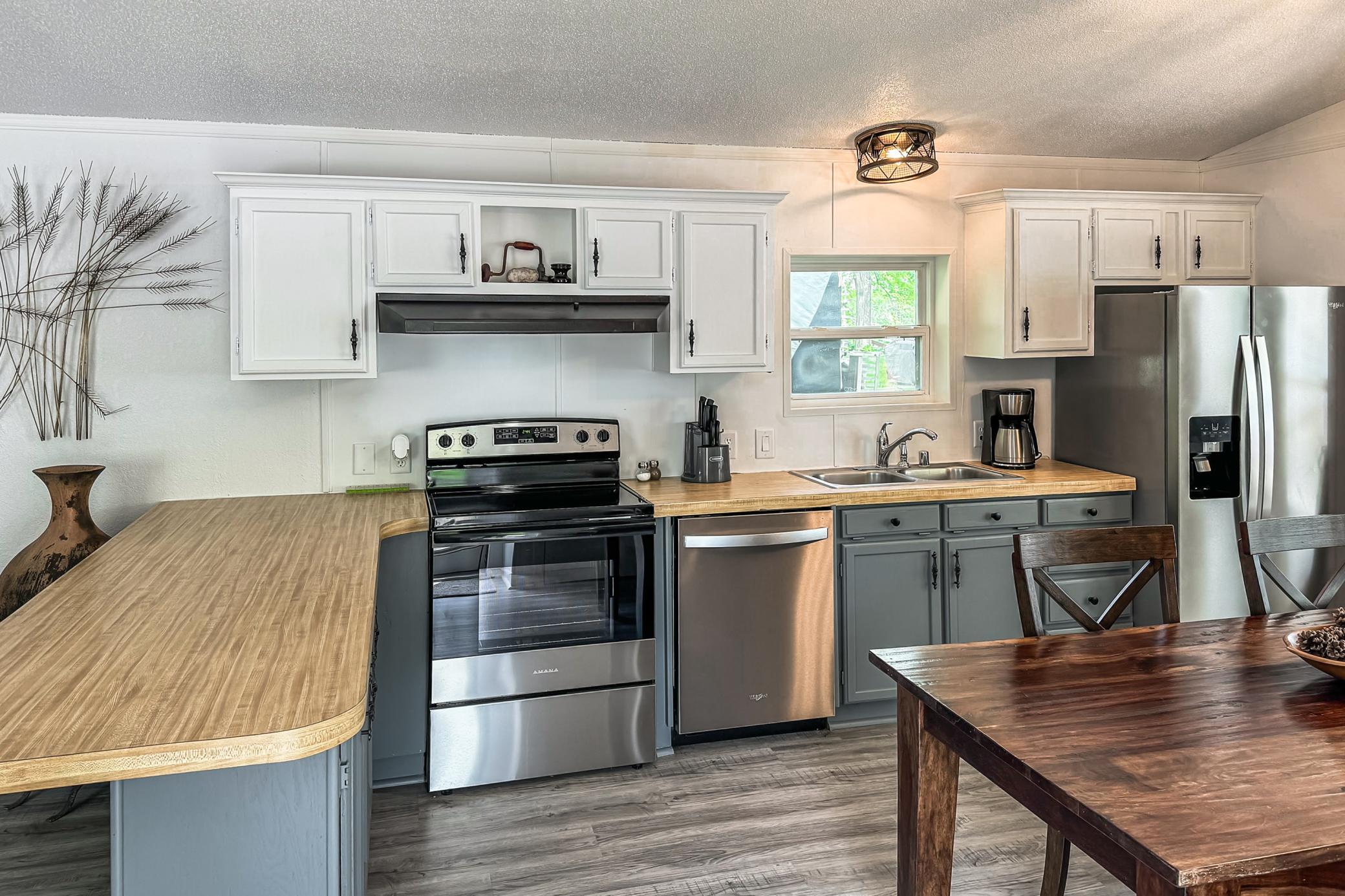 10924 Lakeview Shore Drive