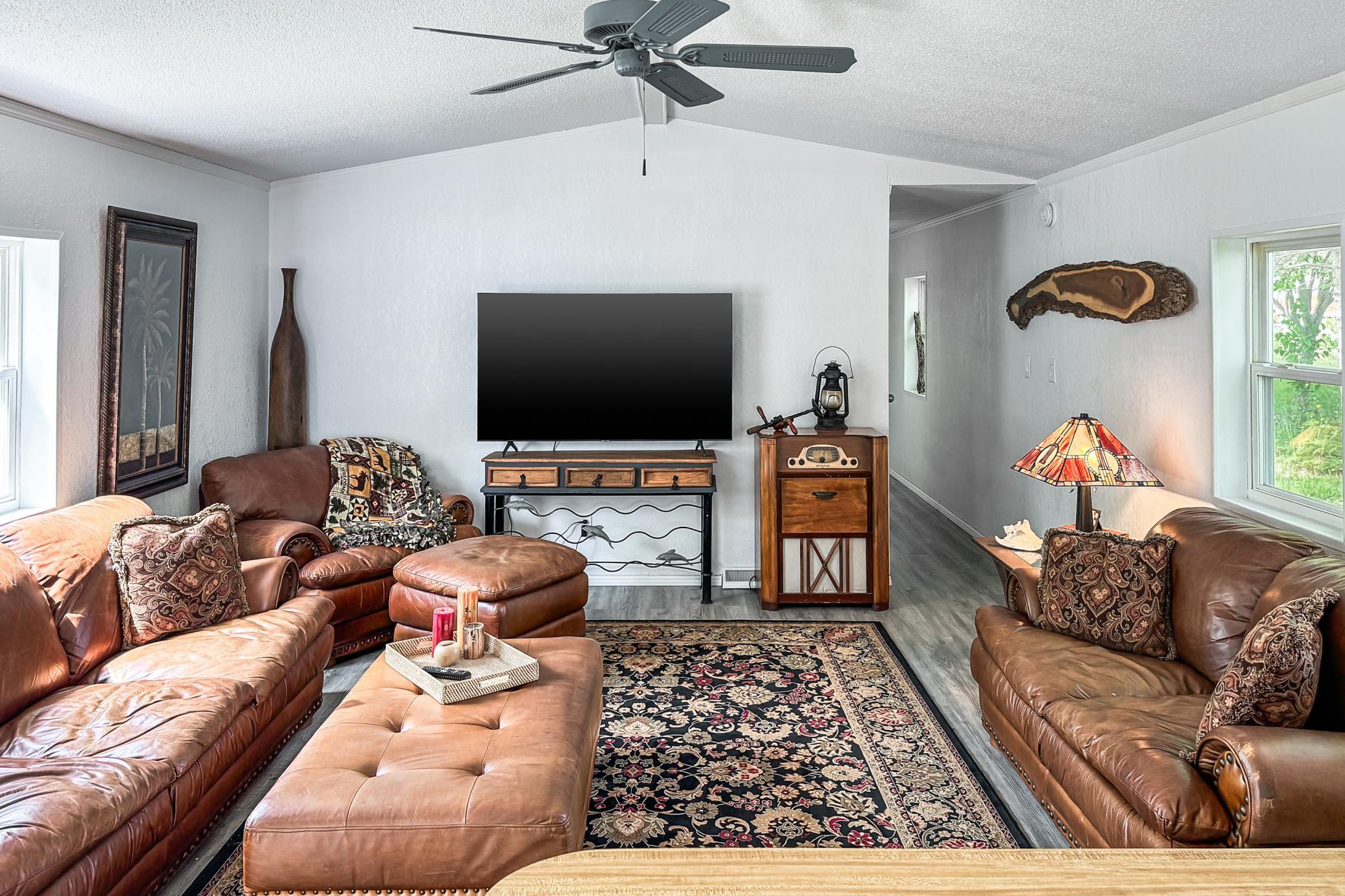 10924 Lakeview Shore Drive