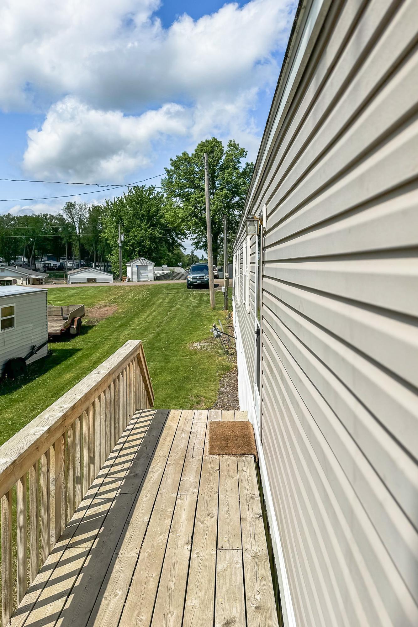 10924 Lakeview Shore Drive