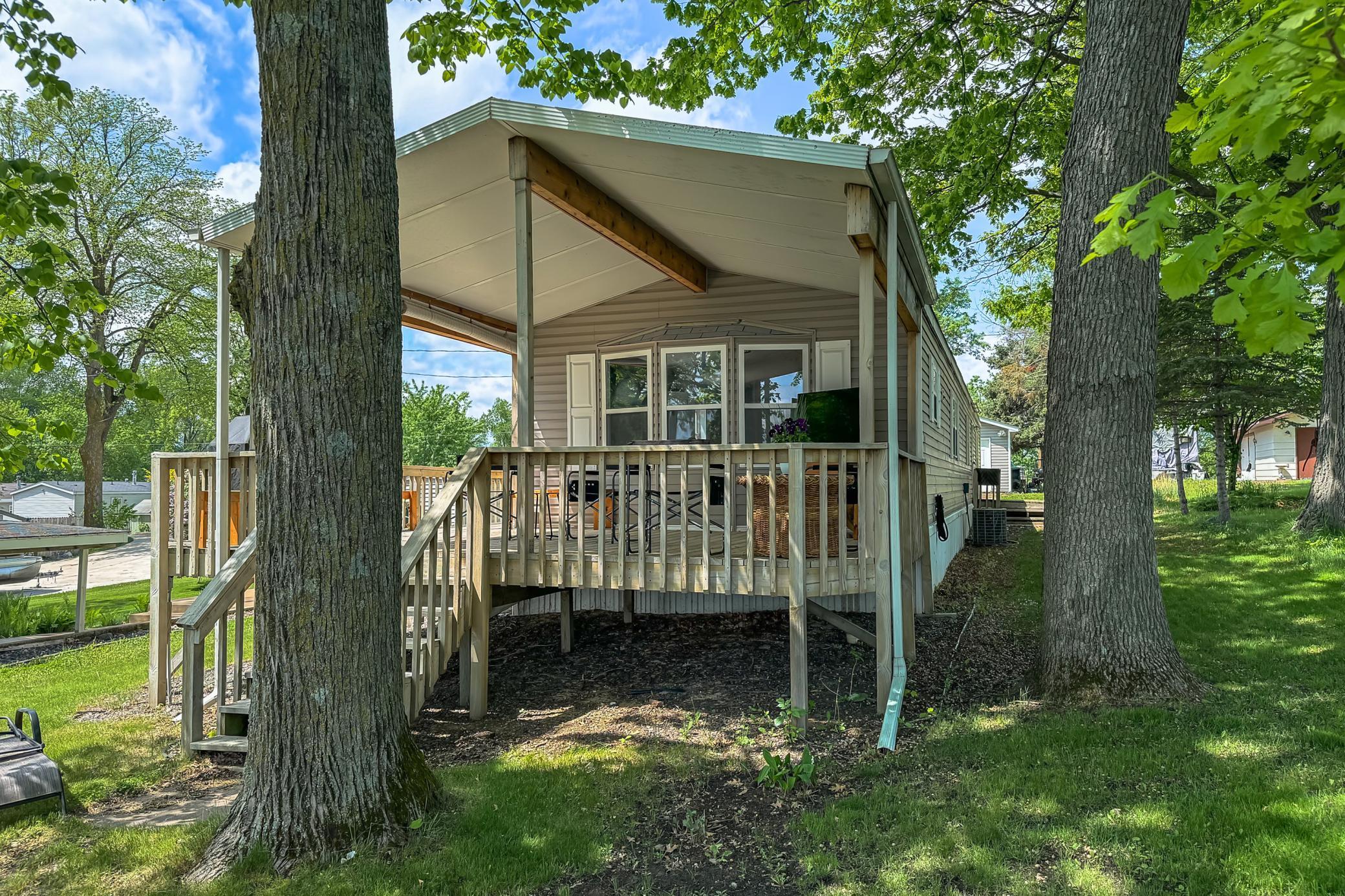 10924 Lakeview Shore Drive