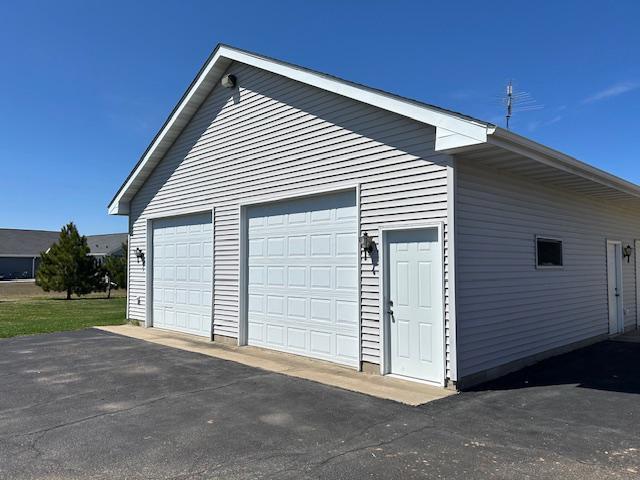 20224 Linden Woods Trail