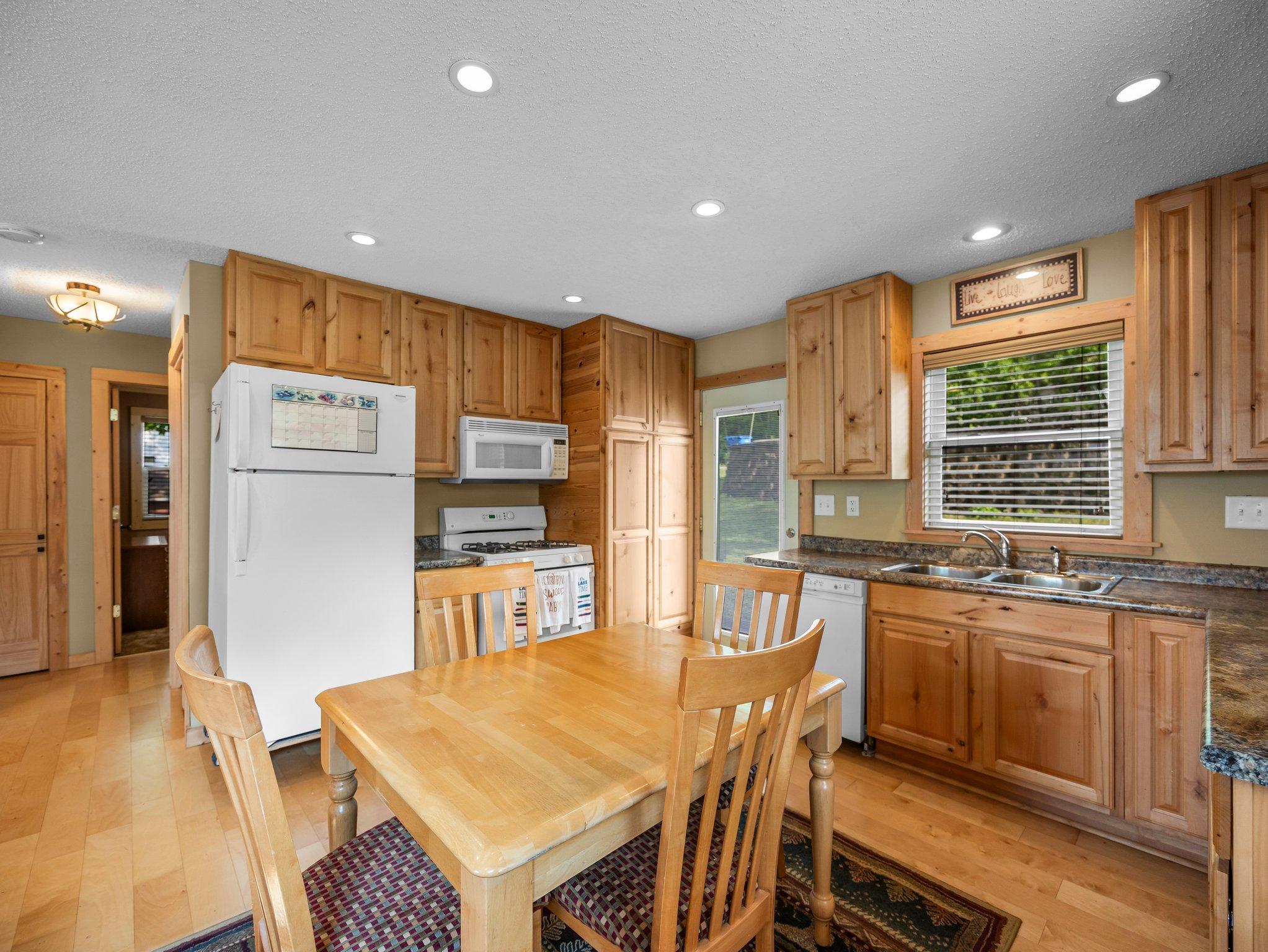 3773 Fanny Lake Road NE