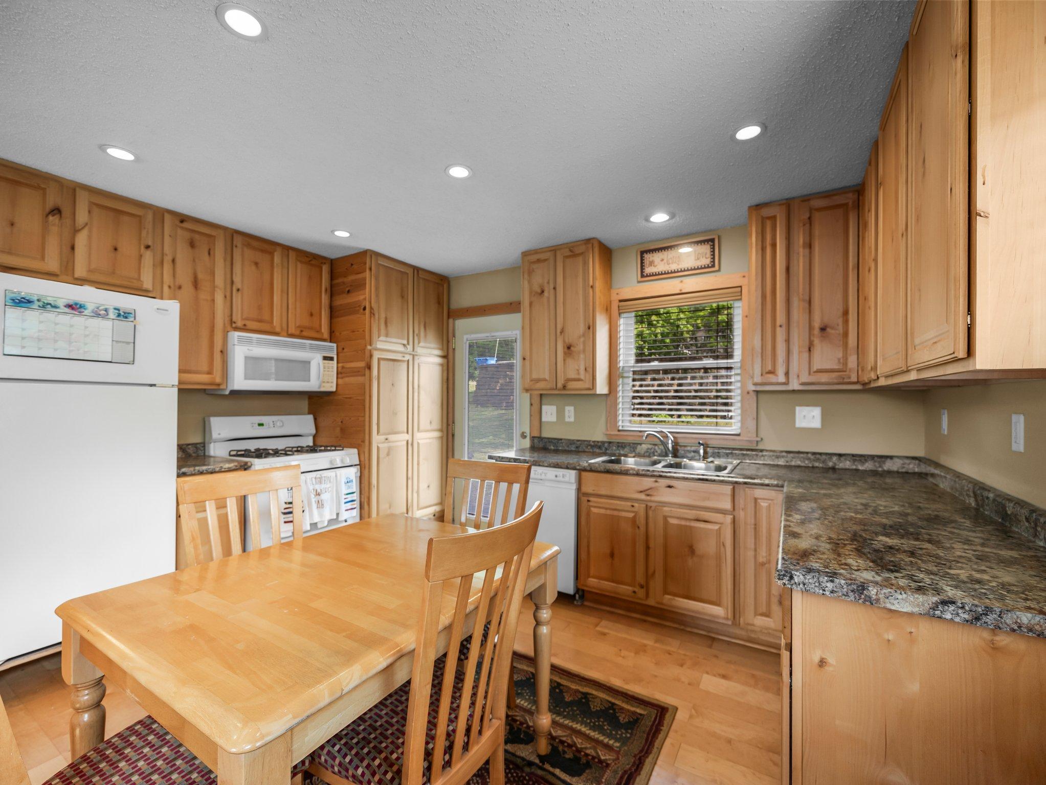 3773 Fanny Lake Road NE