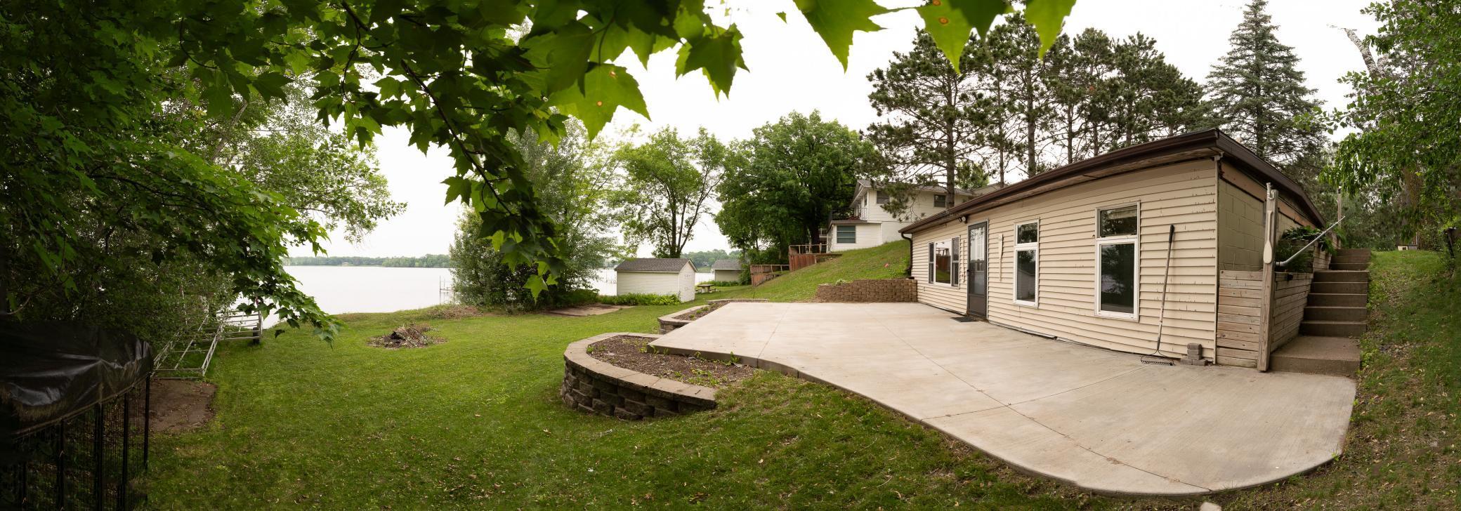 31512 London Drive NE