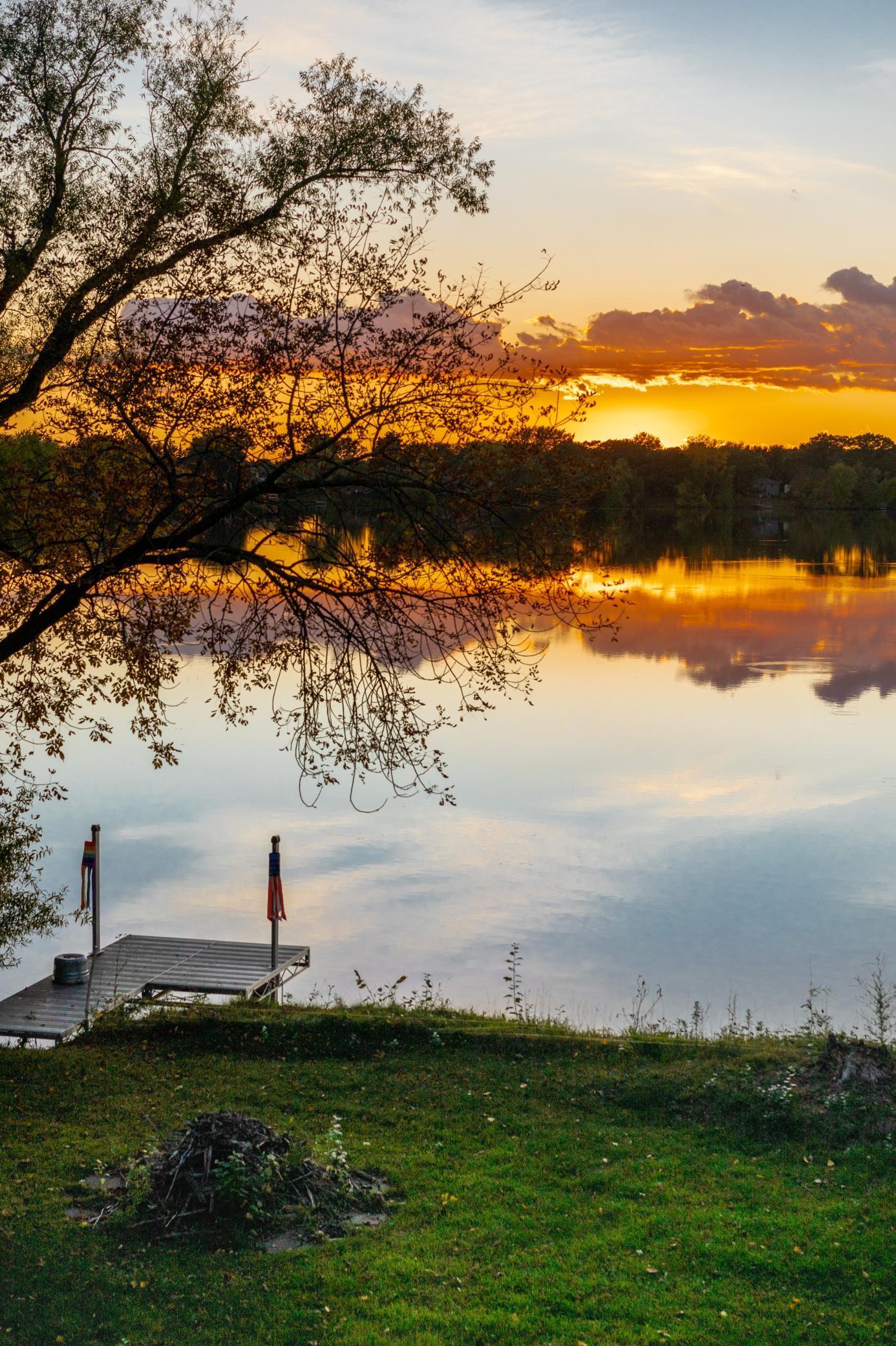 31512 London Drive NE