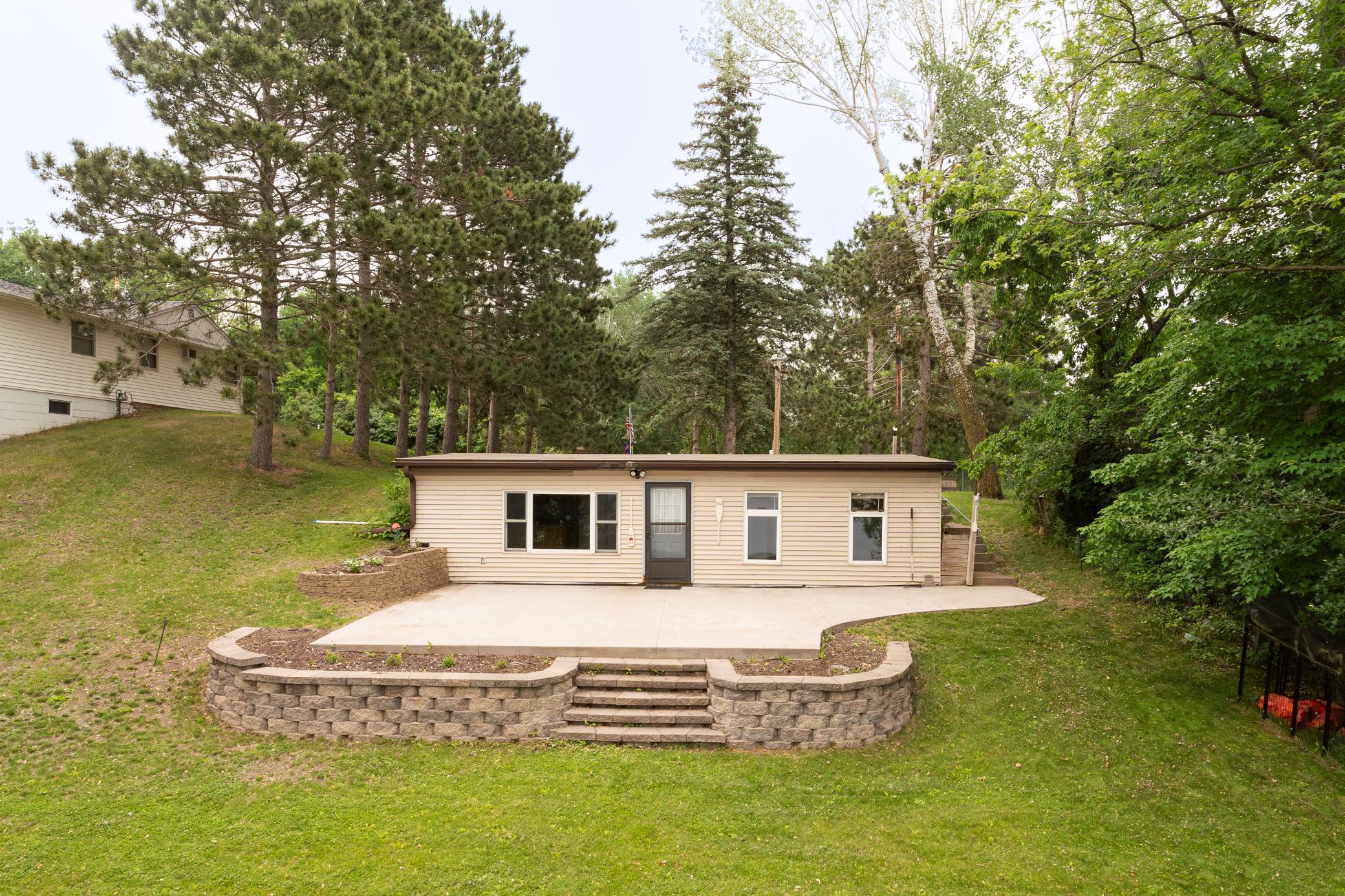 31512 London Drive NE