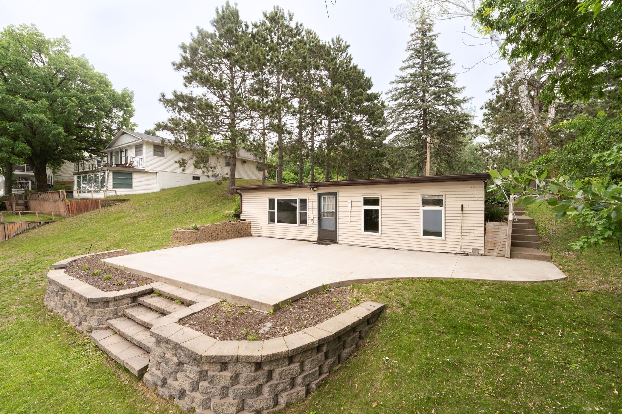 31512 London Drive NE