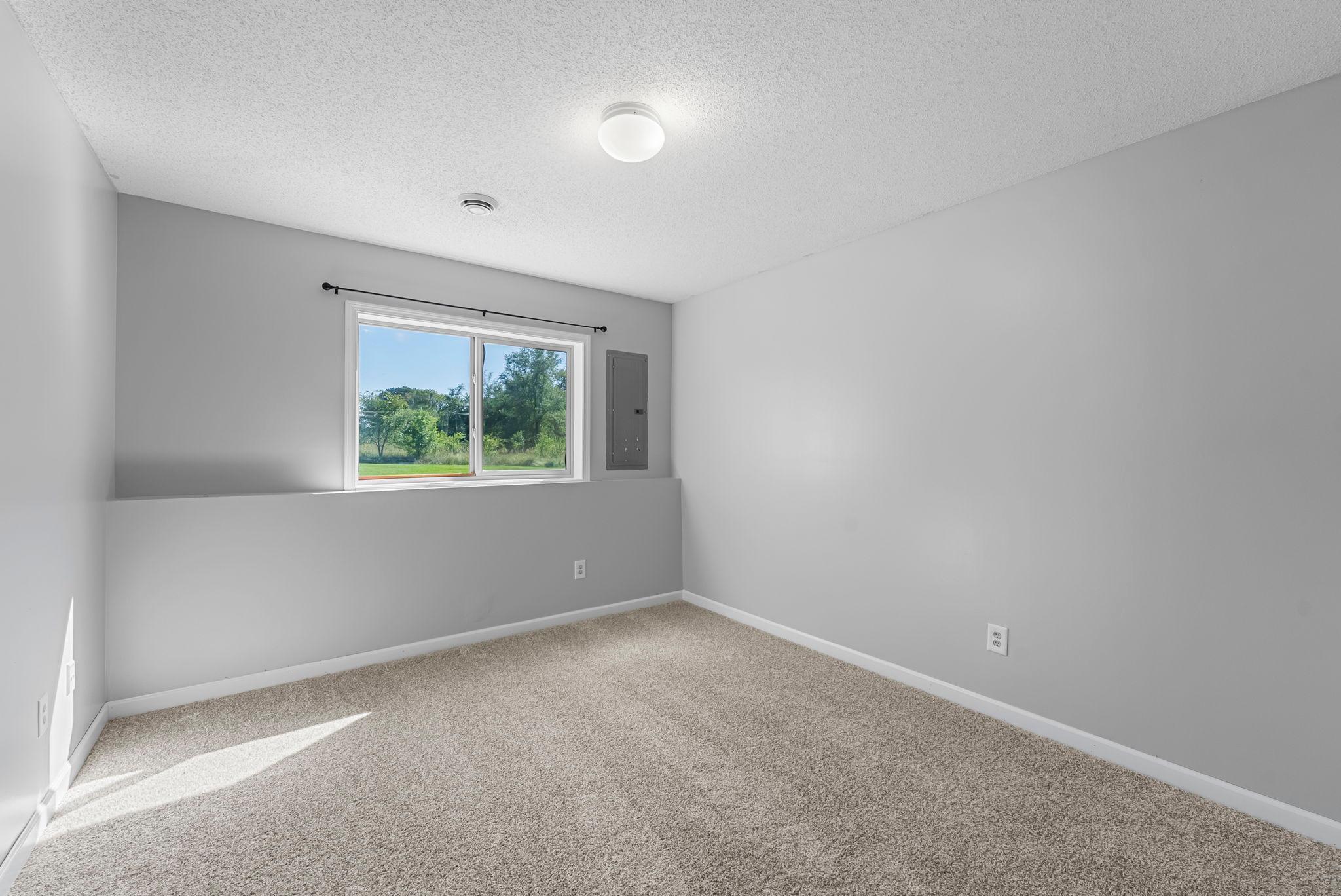 1175 Honeysuckle Lane SE