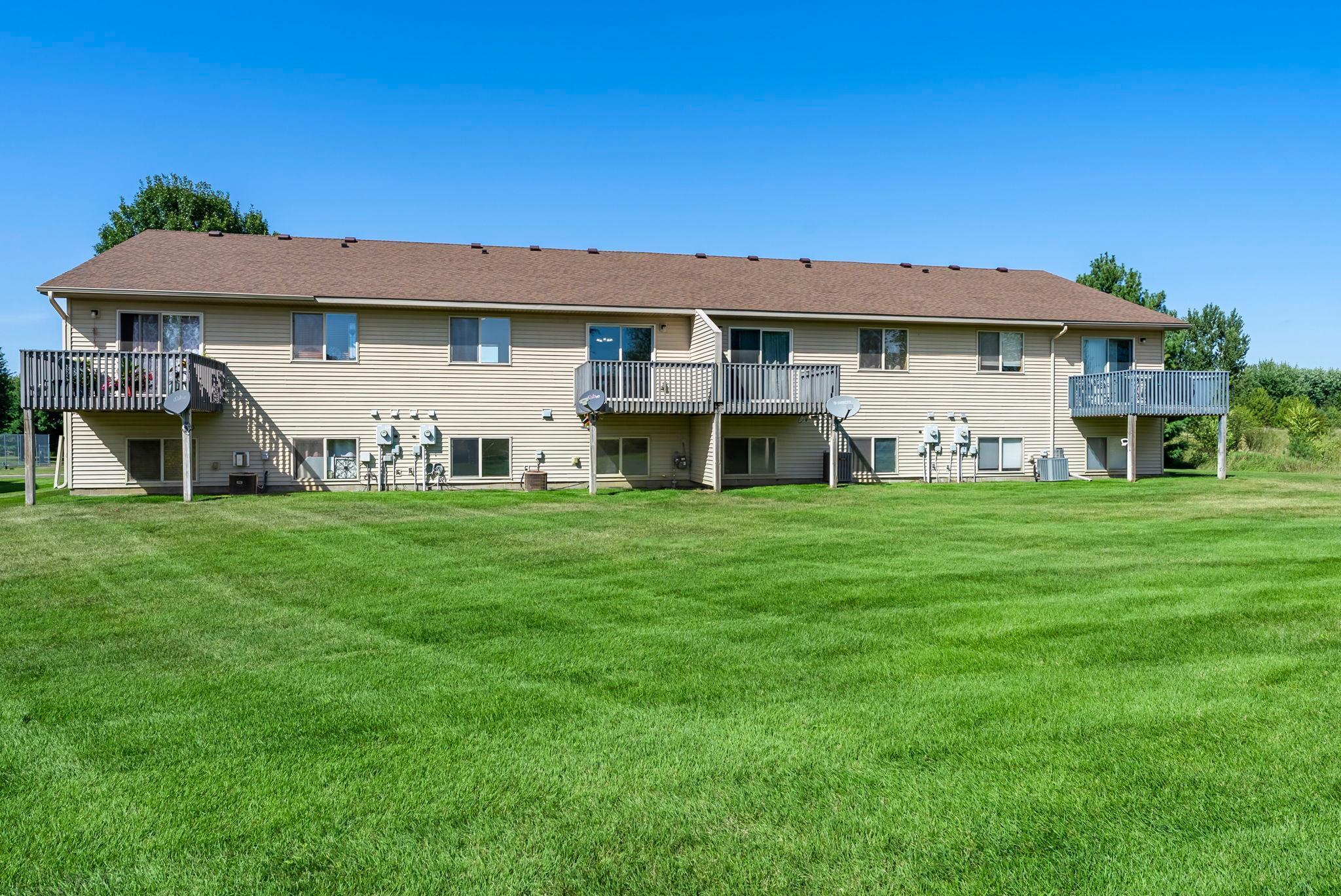 1175 Honeysuckle Lane SE