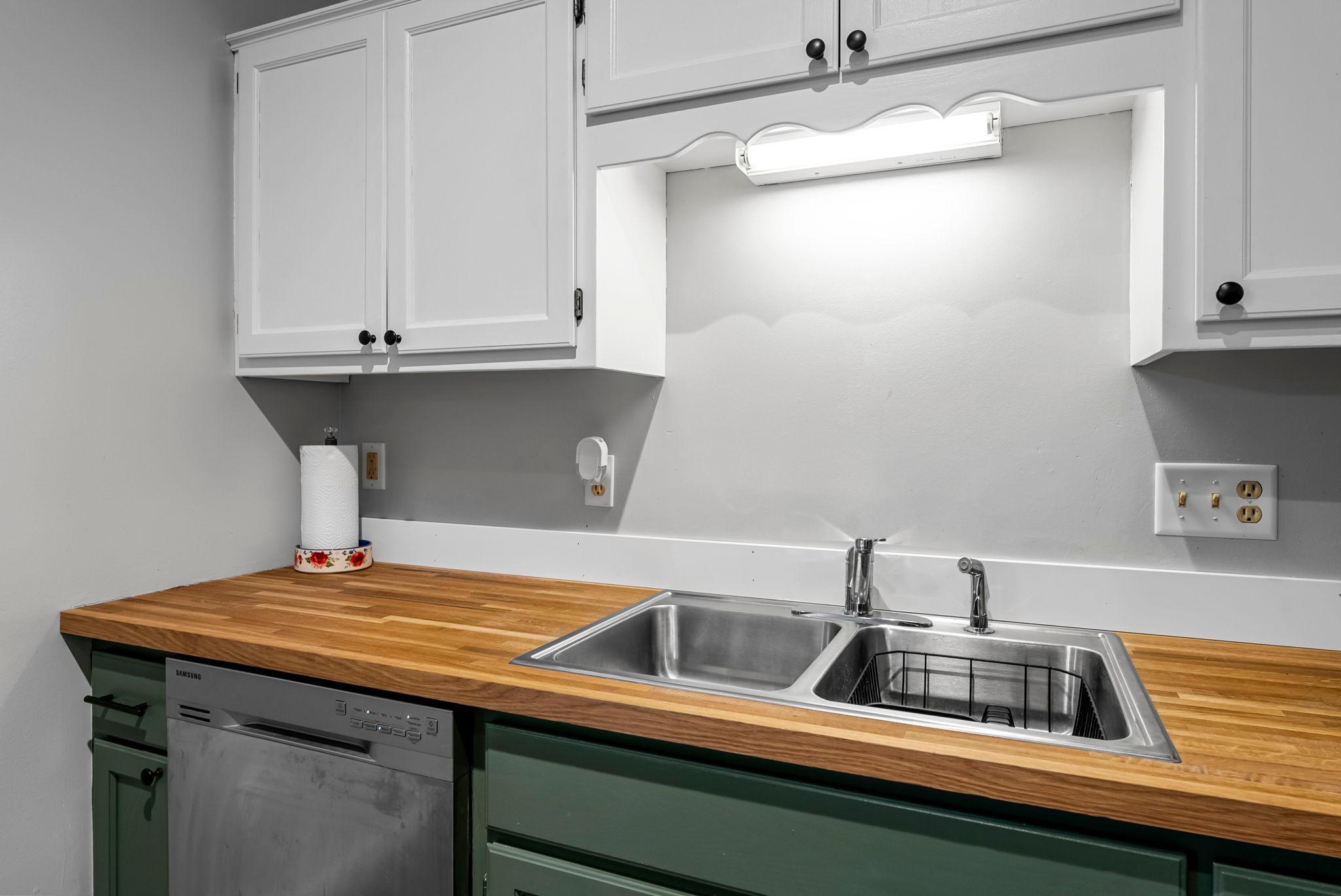 1175 Honeysuckle Lane SE