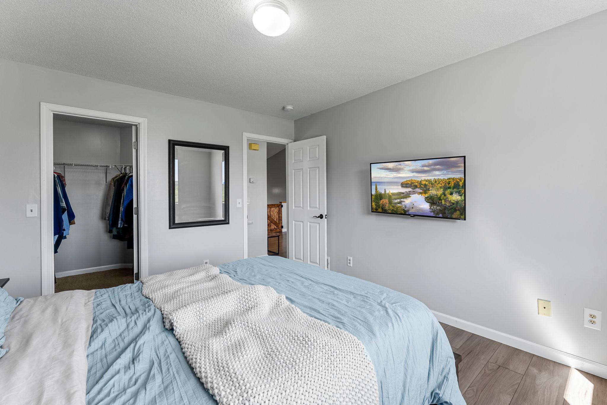 1175 Honeysuckle Lane SE