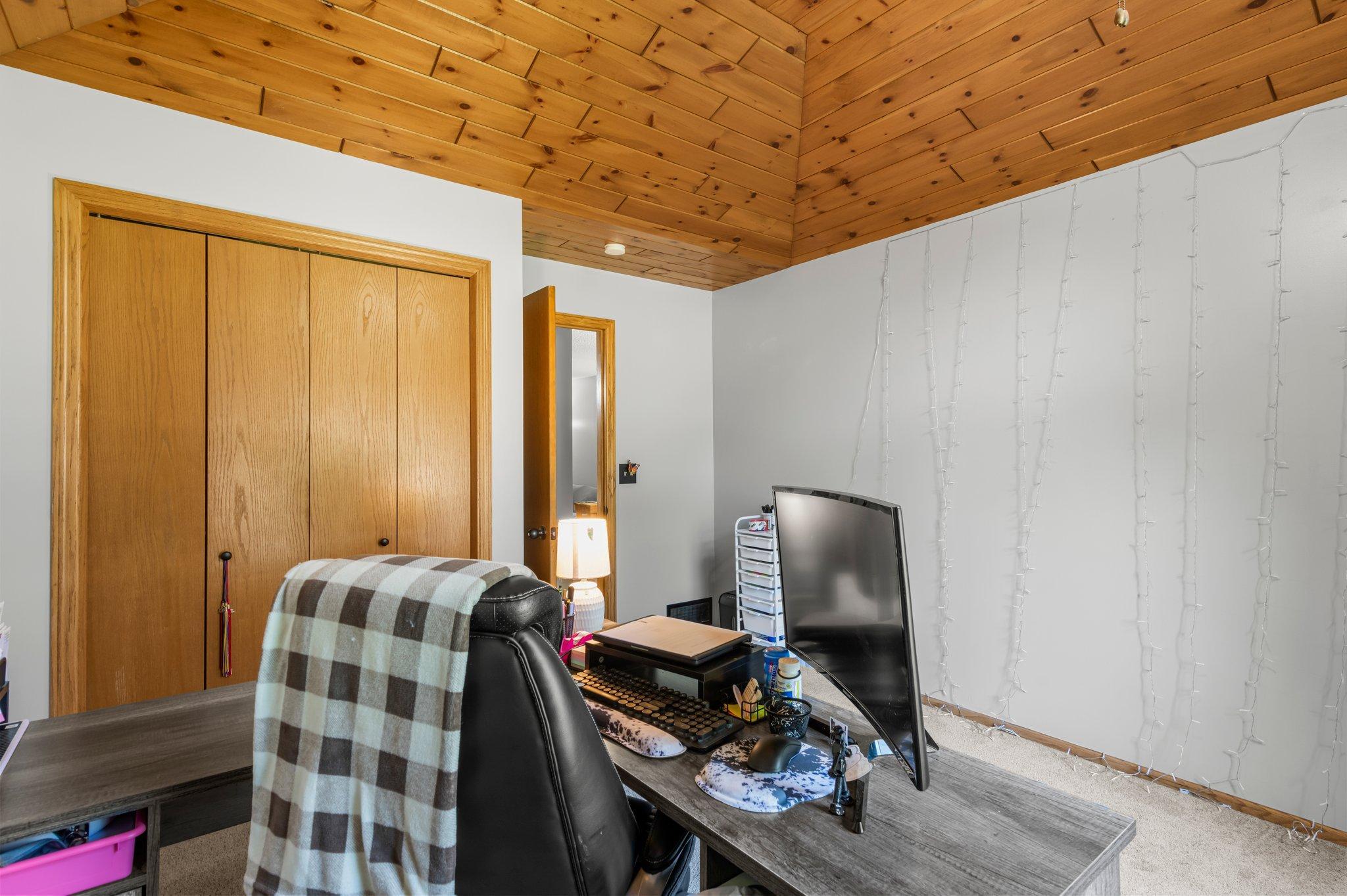 505 N Brookview Lane SW