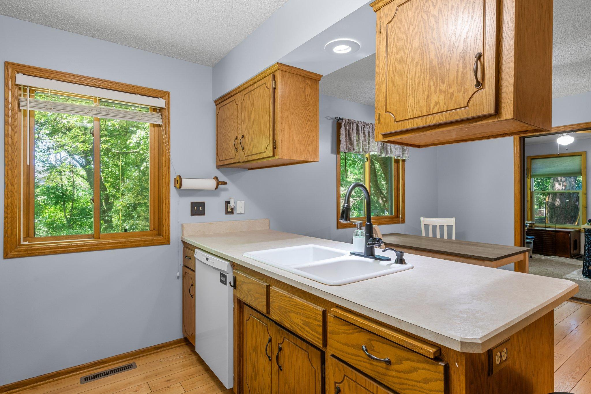 505 N Brookview Lane SW