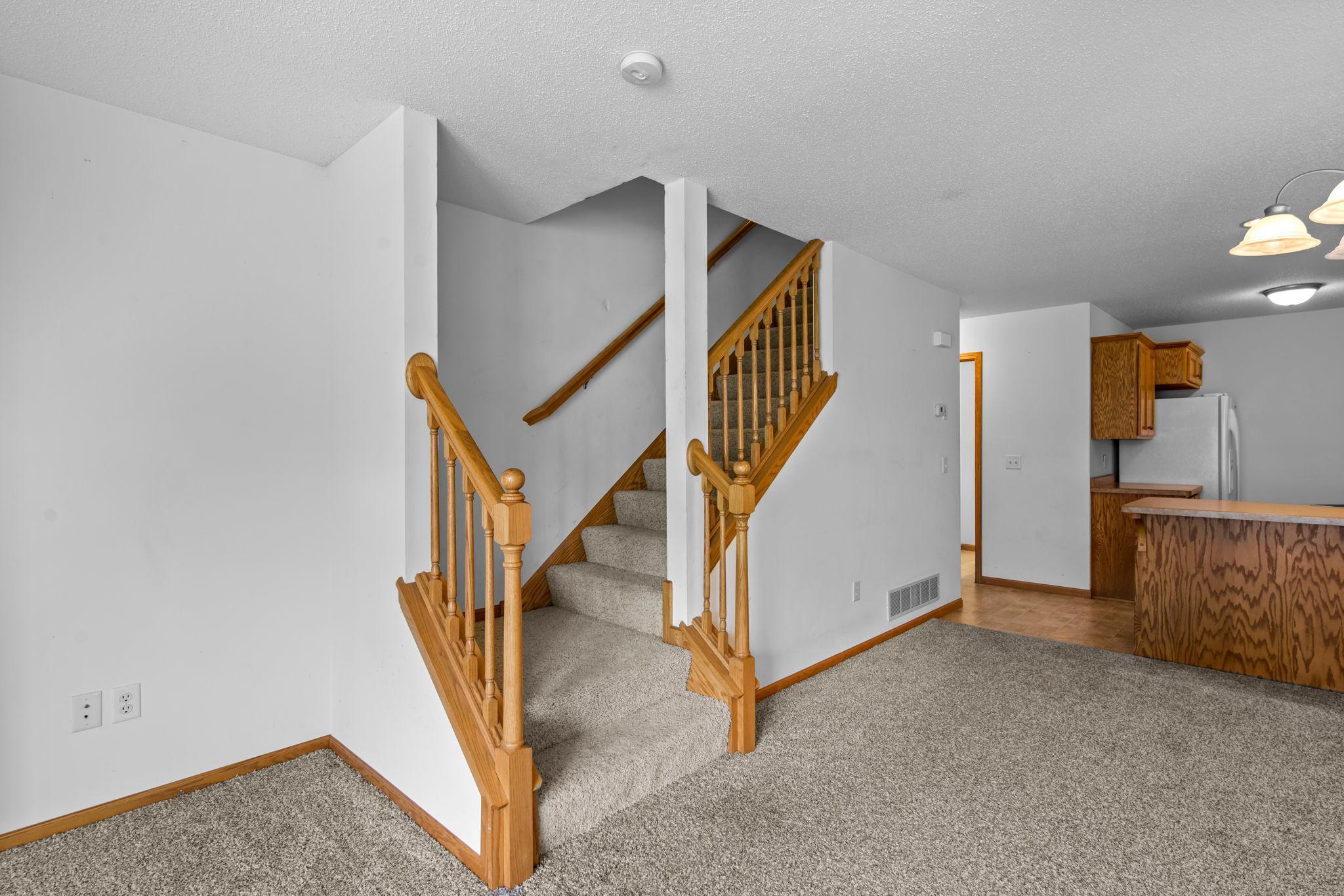 301 Roosevelt Street S Unit: G