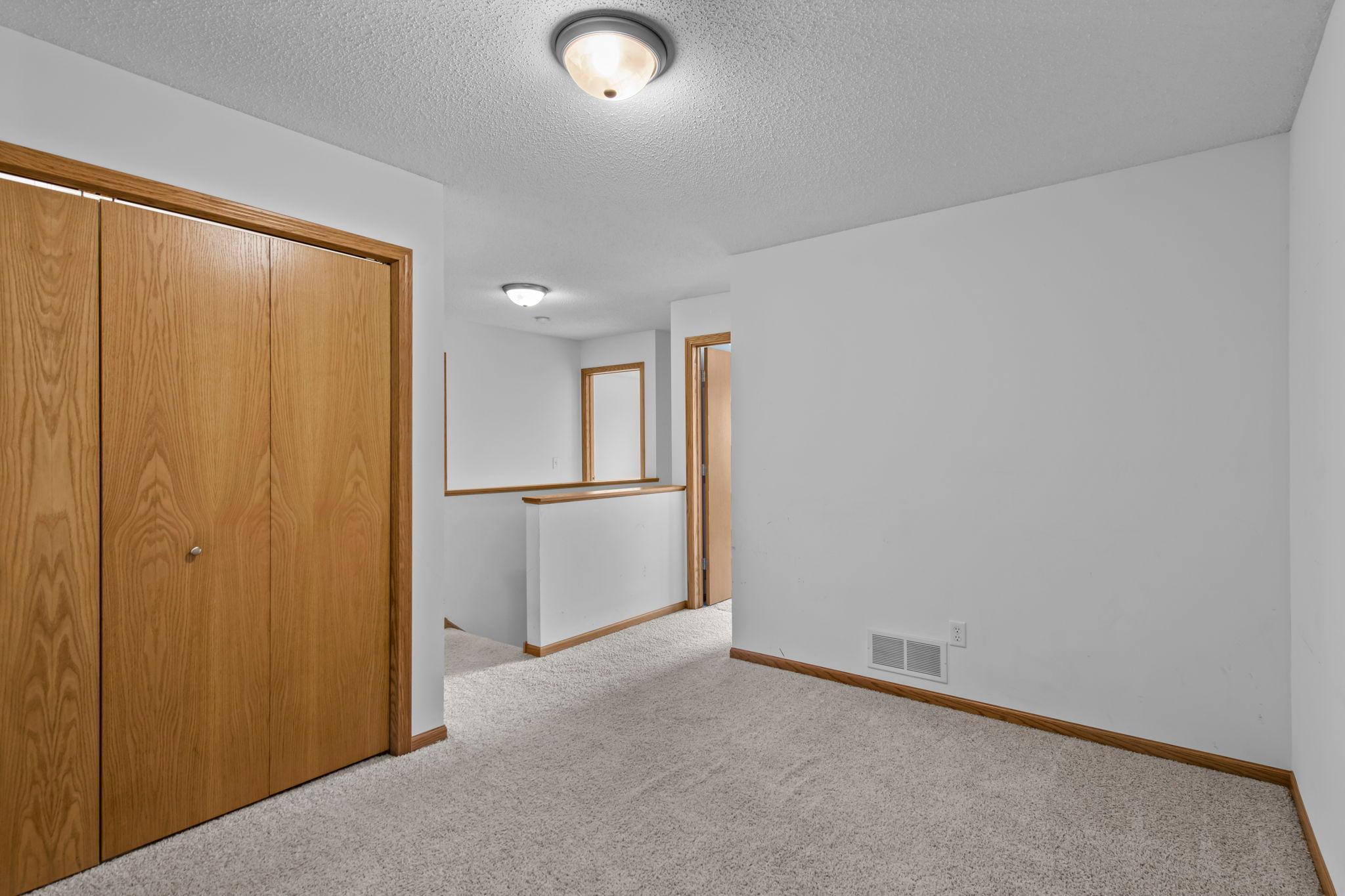 301 Roosevelt Street S Unit: G