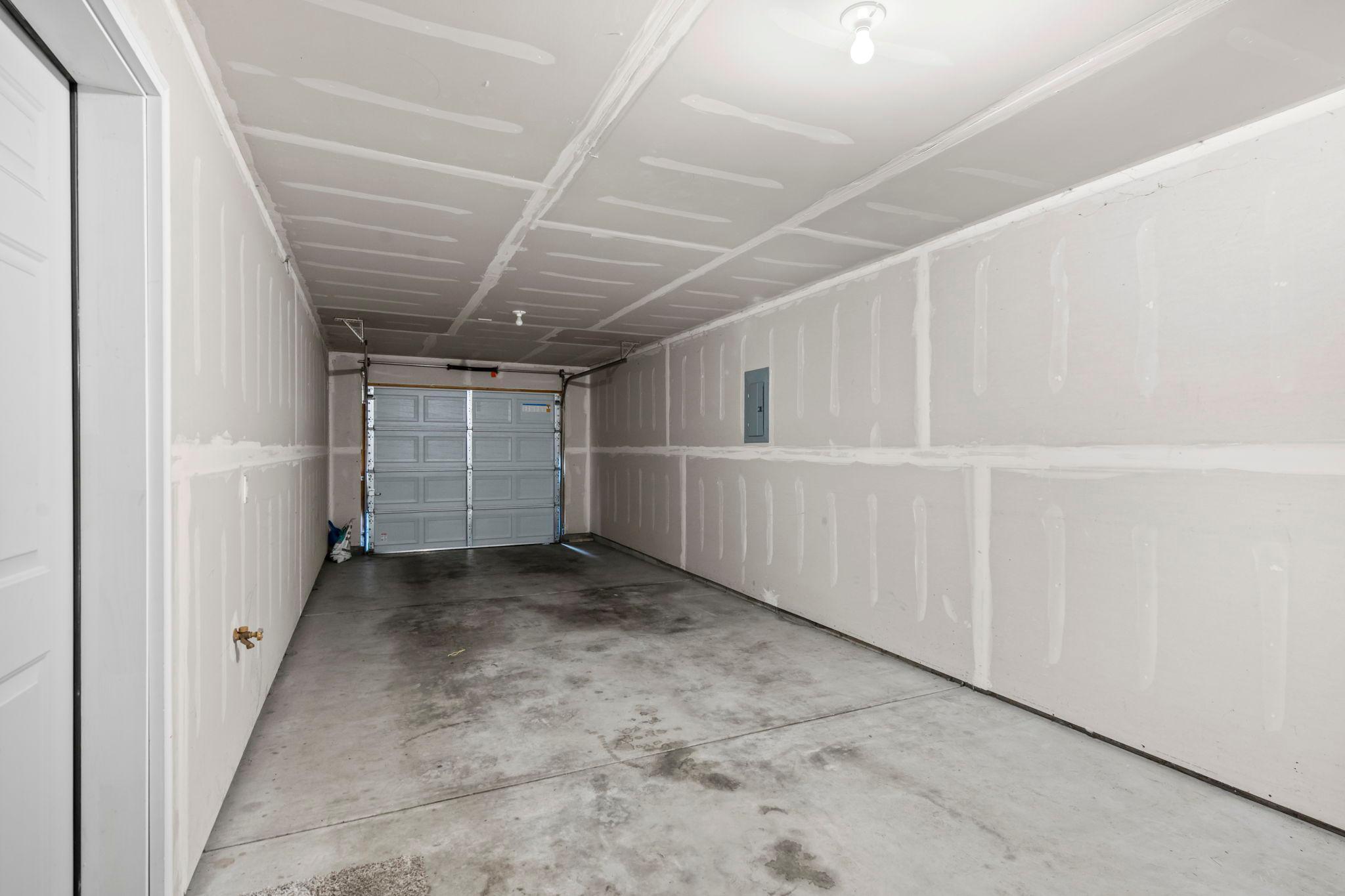 301 Roosevelt Street S Unit: G