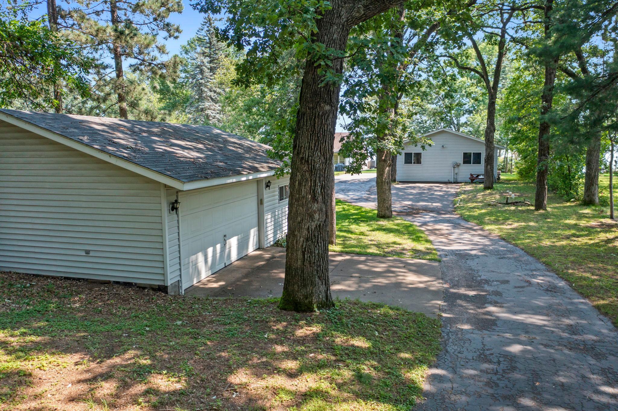 33559 Rhinestone Street NW