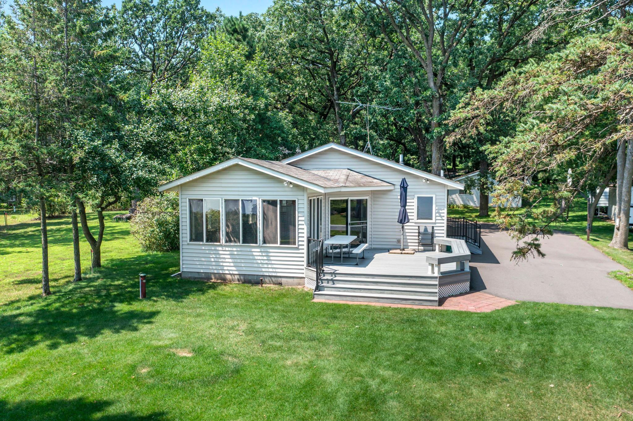 33559 Rhinestone Street NW