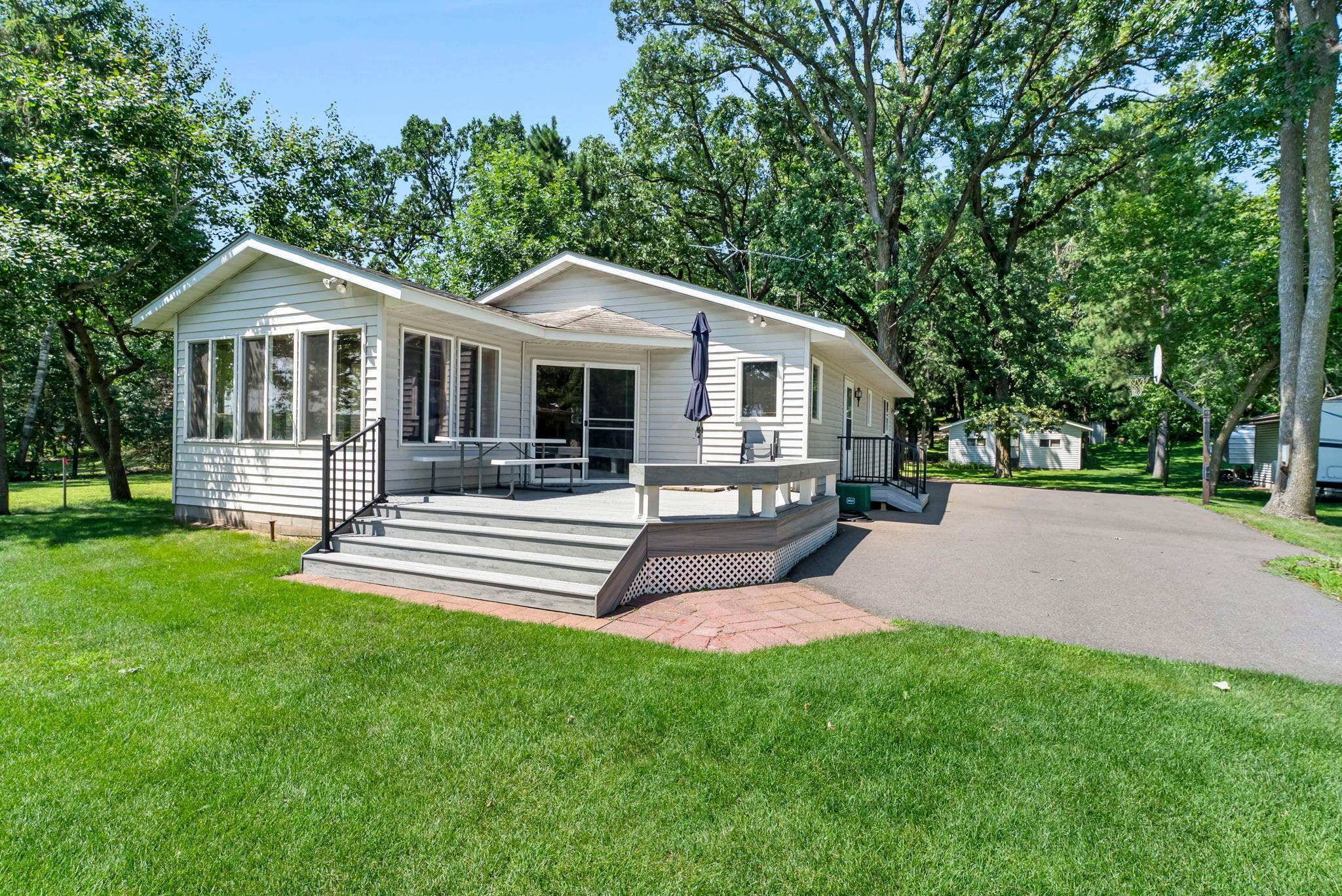 33559 Rhinestone Street NW