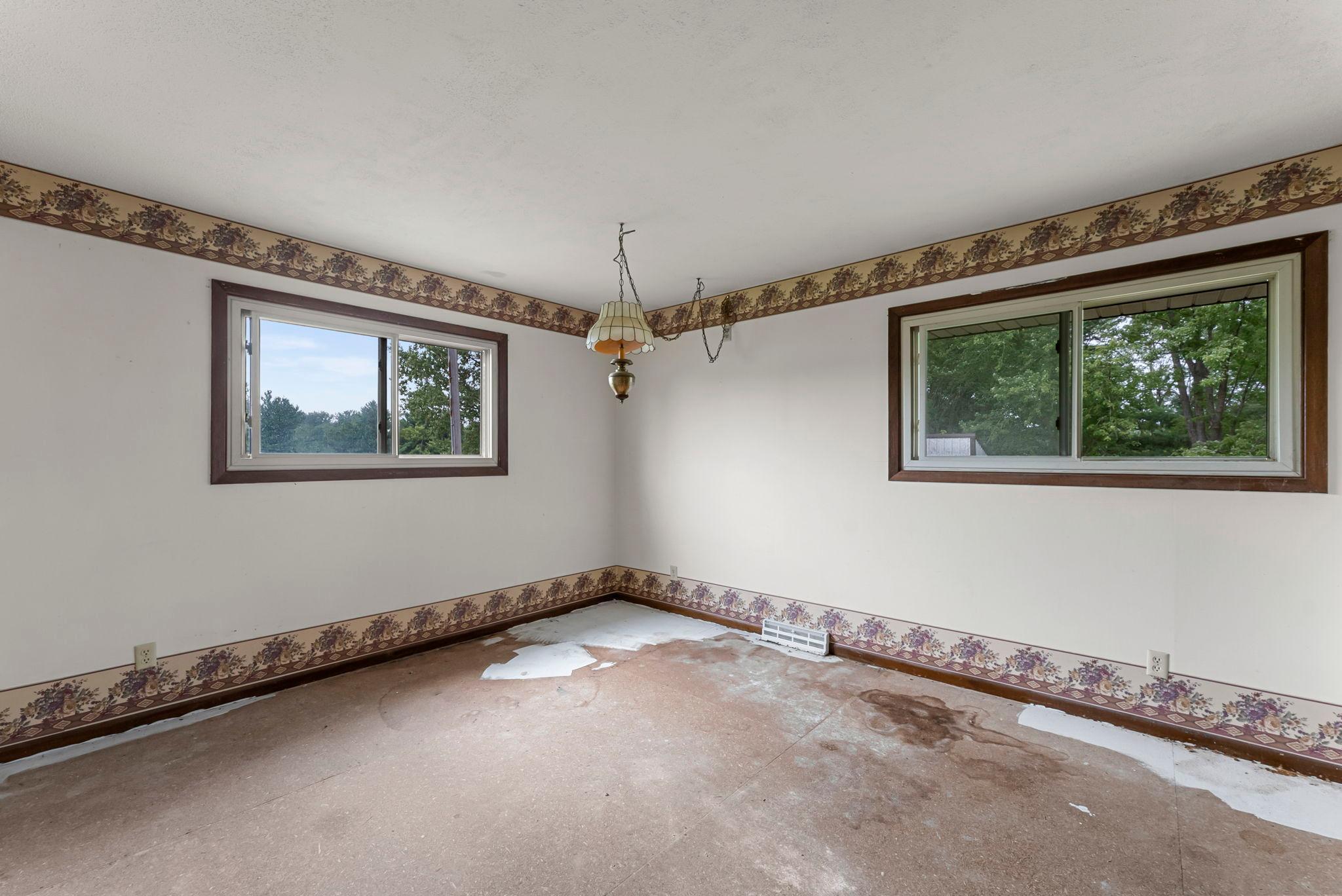 32360 Roanoke Street NW