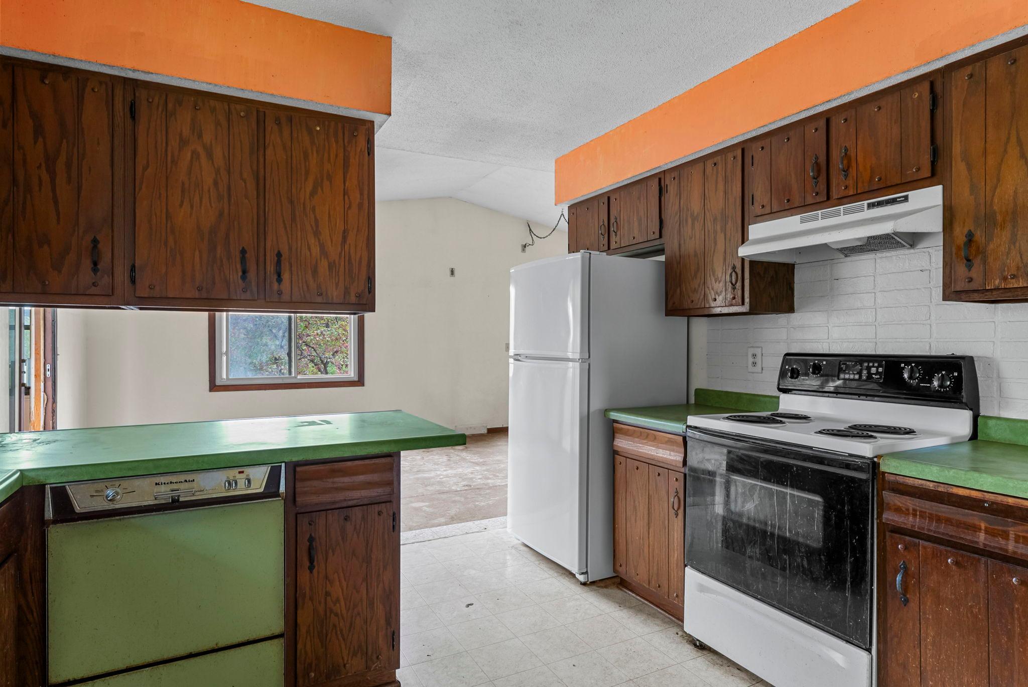 32360 Roanoke Street NW