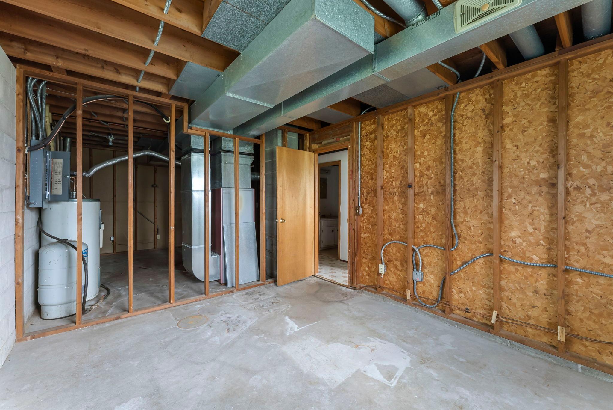 32360 Roanoke Street NW