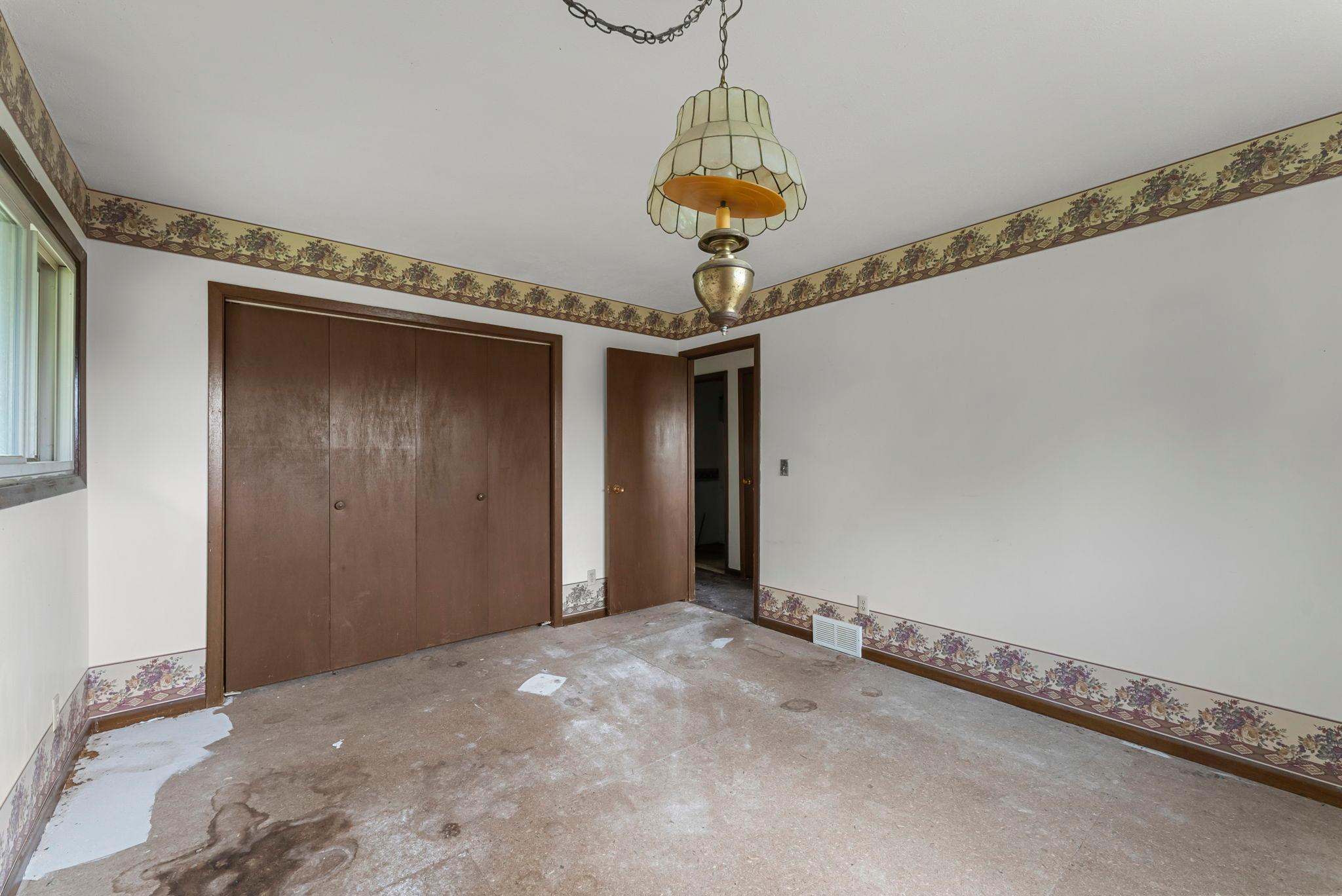 32360 Roanoke Street NW