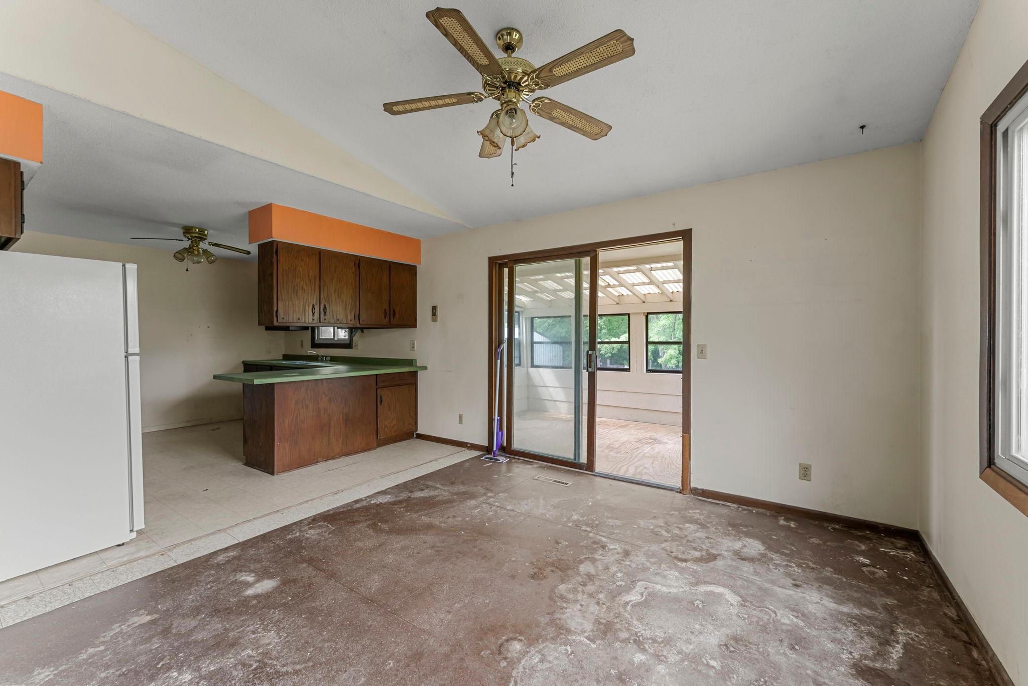 32360 Roanoke Street NW