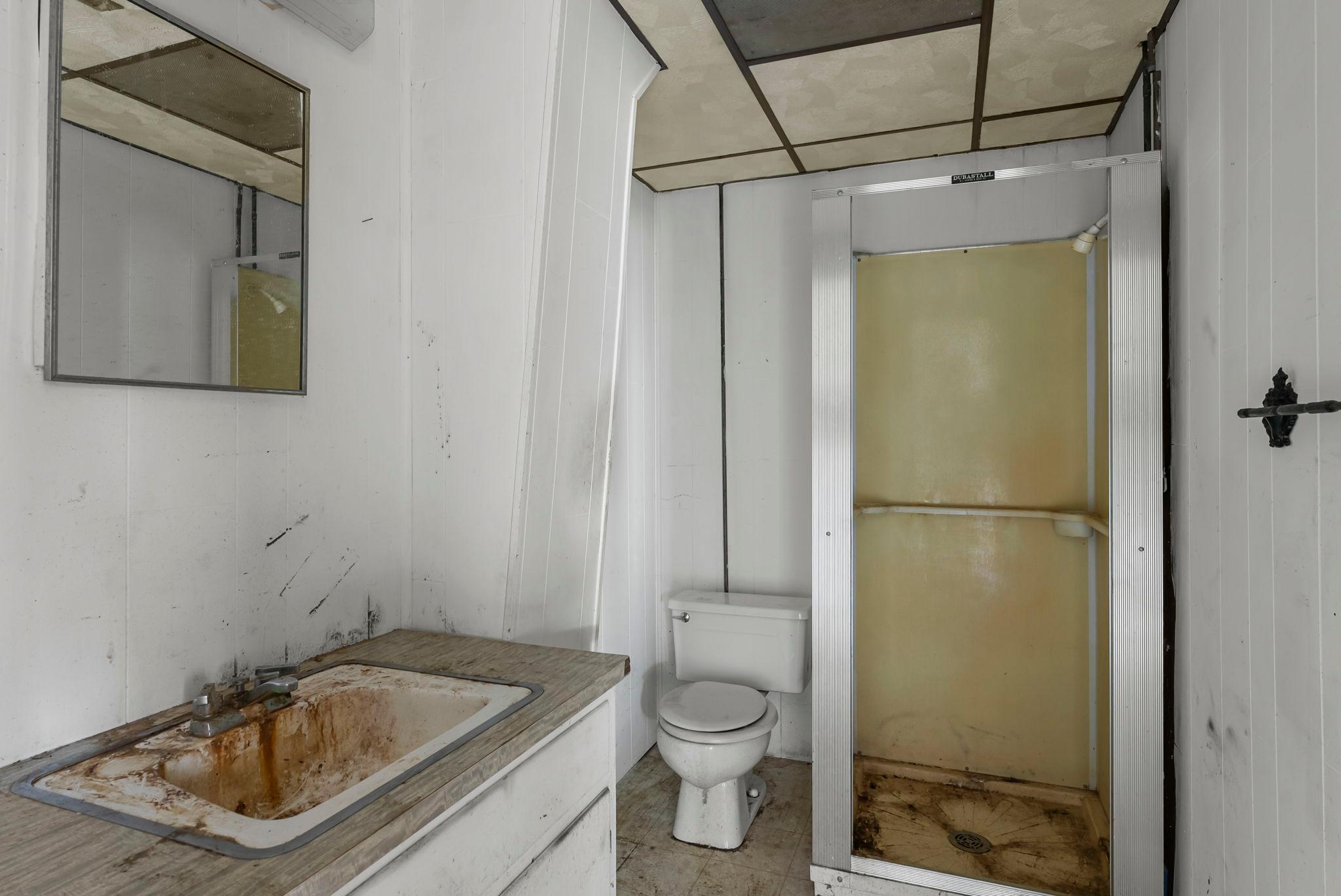 32360 Roanoke Street NW