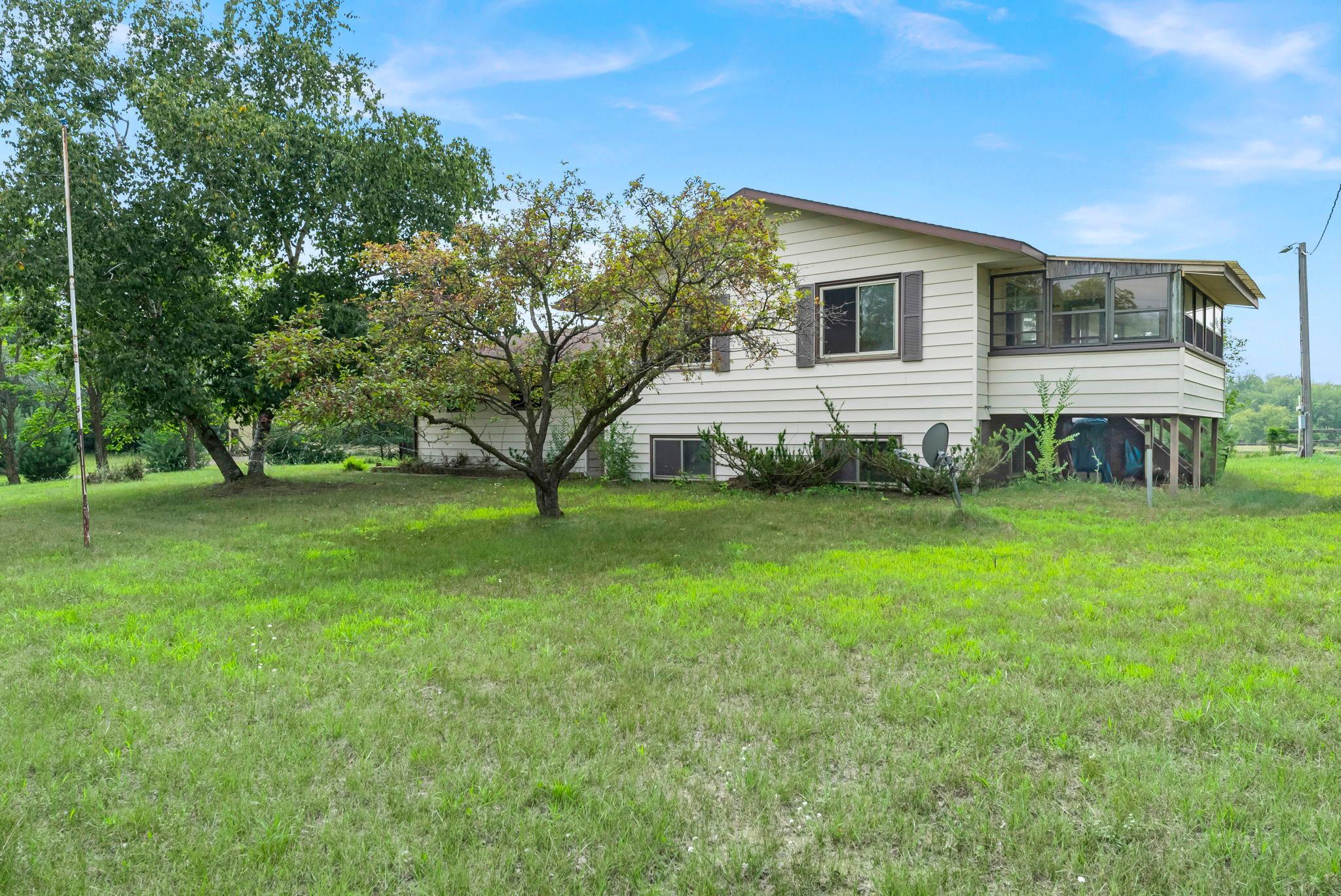 32360 Roanoke Street NW