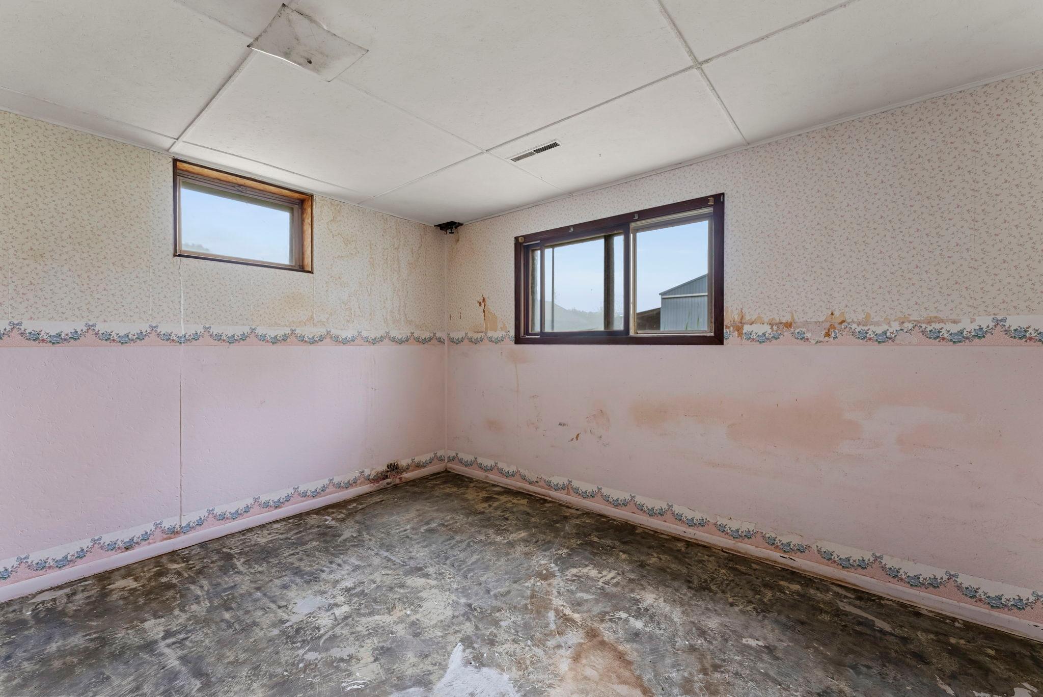 32360 Roanoke Street NW