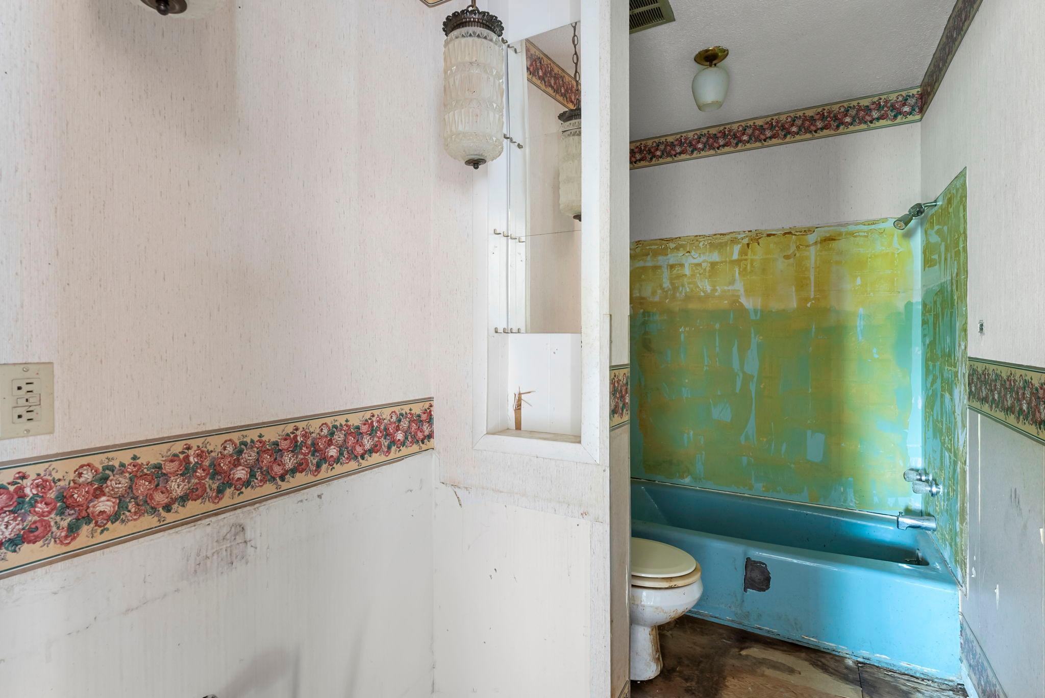 32360 Roanoke Street NW