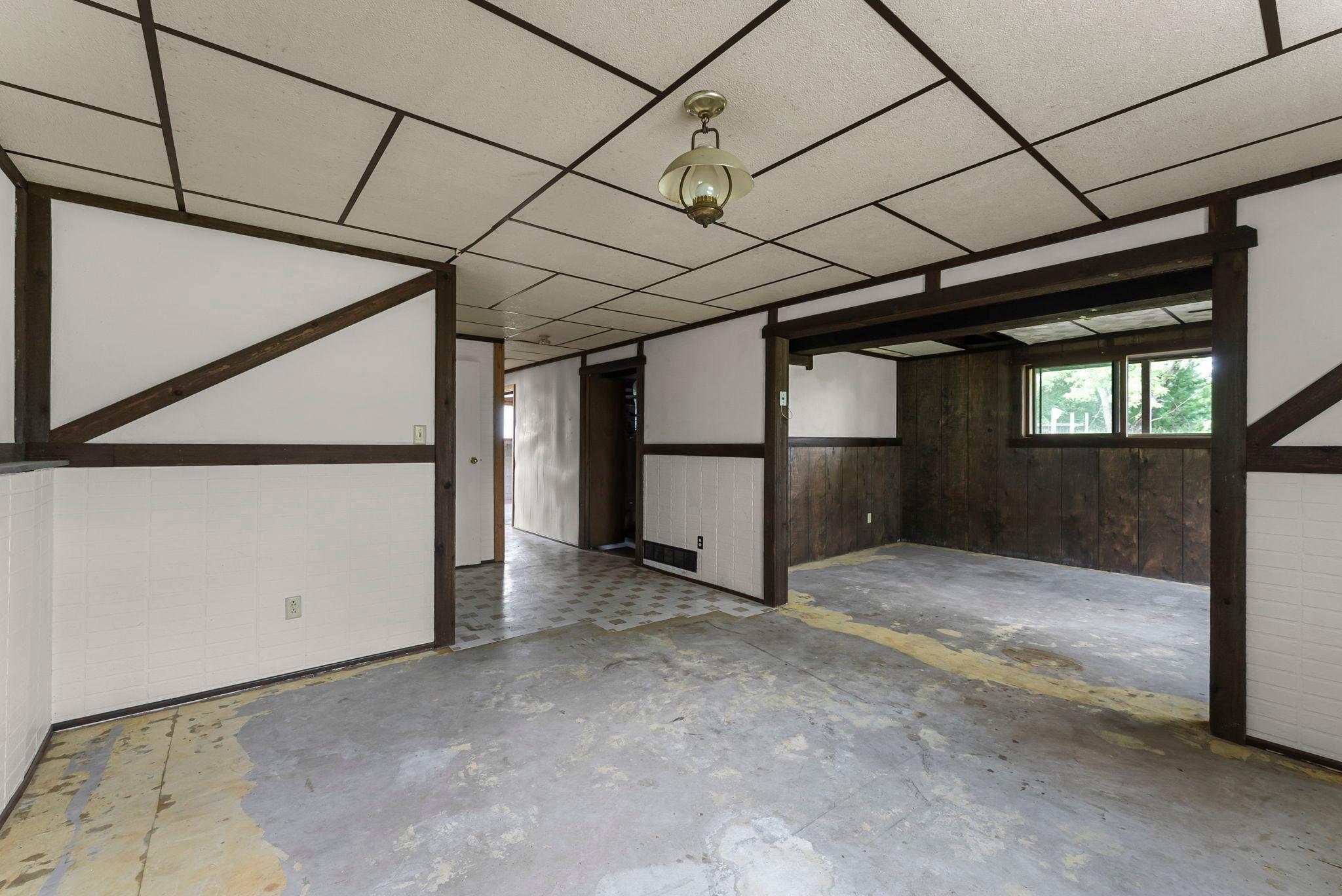 32360 Roanoke Street NW