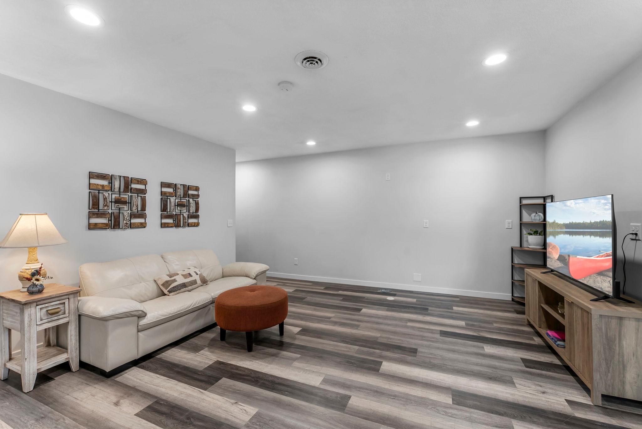 13107 10th Avenue N