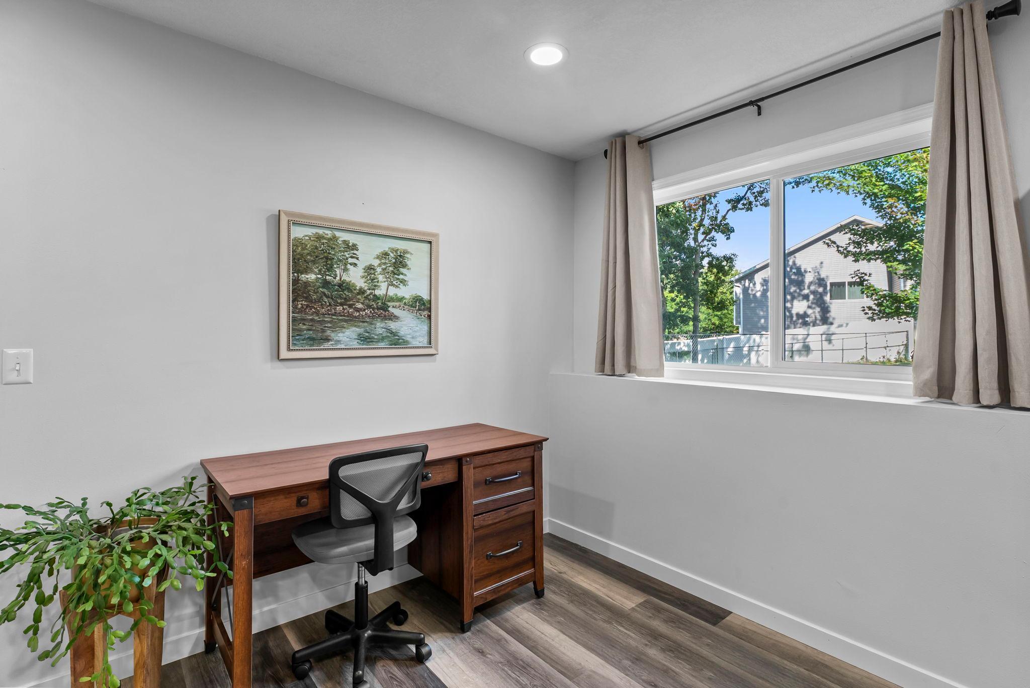 13107 10th Avenue N