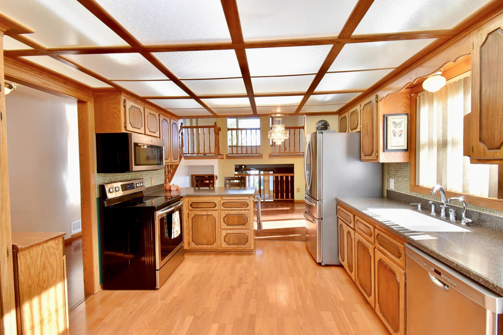 2320 Cedarcrest Court