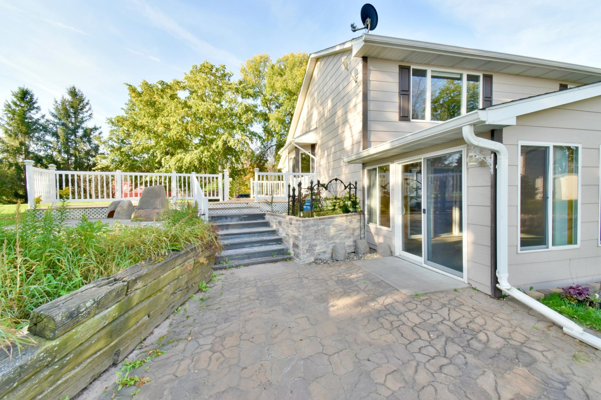 2320 Cedarcrest Court