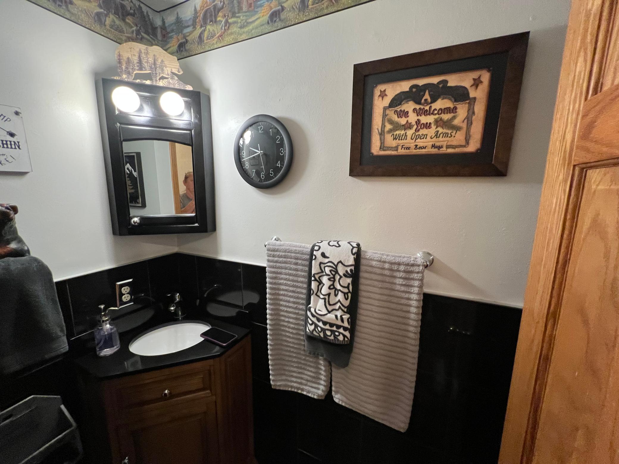 2320 Cedarcrest Court