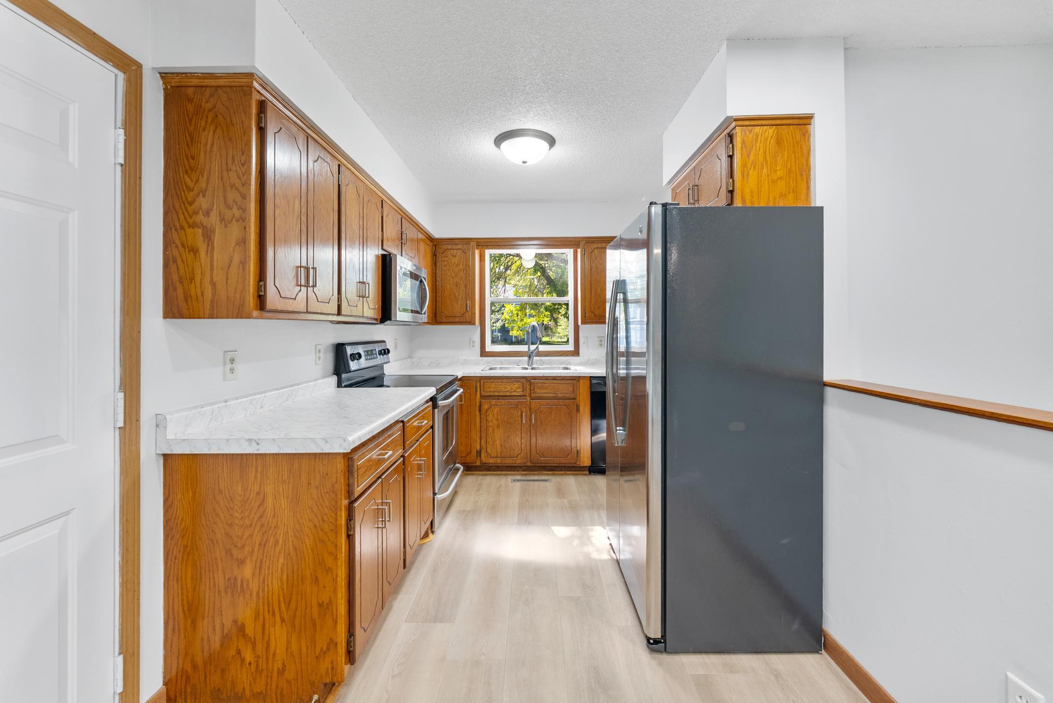 608 S Brookview Lane