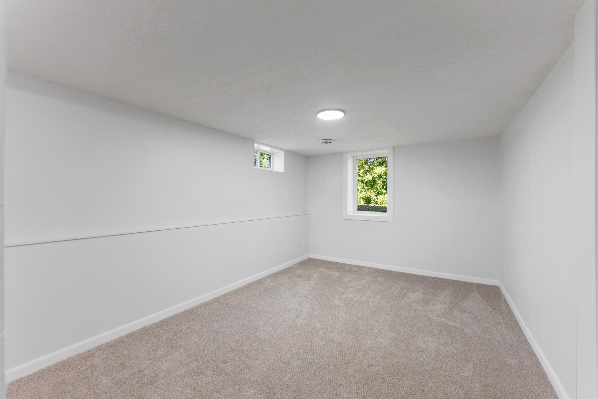 608 S Brookview Lane