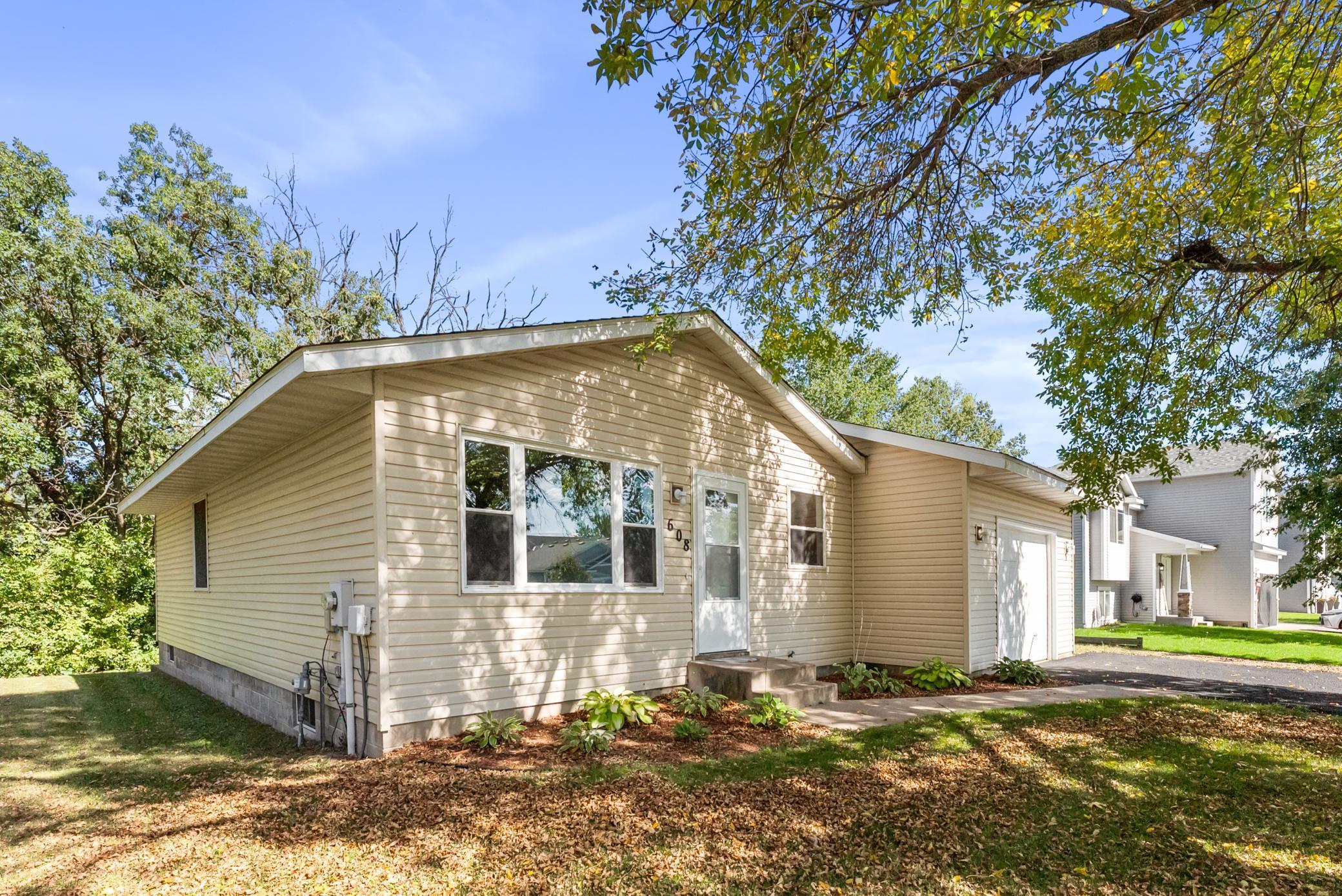 608 S Brookview Lane